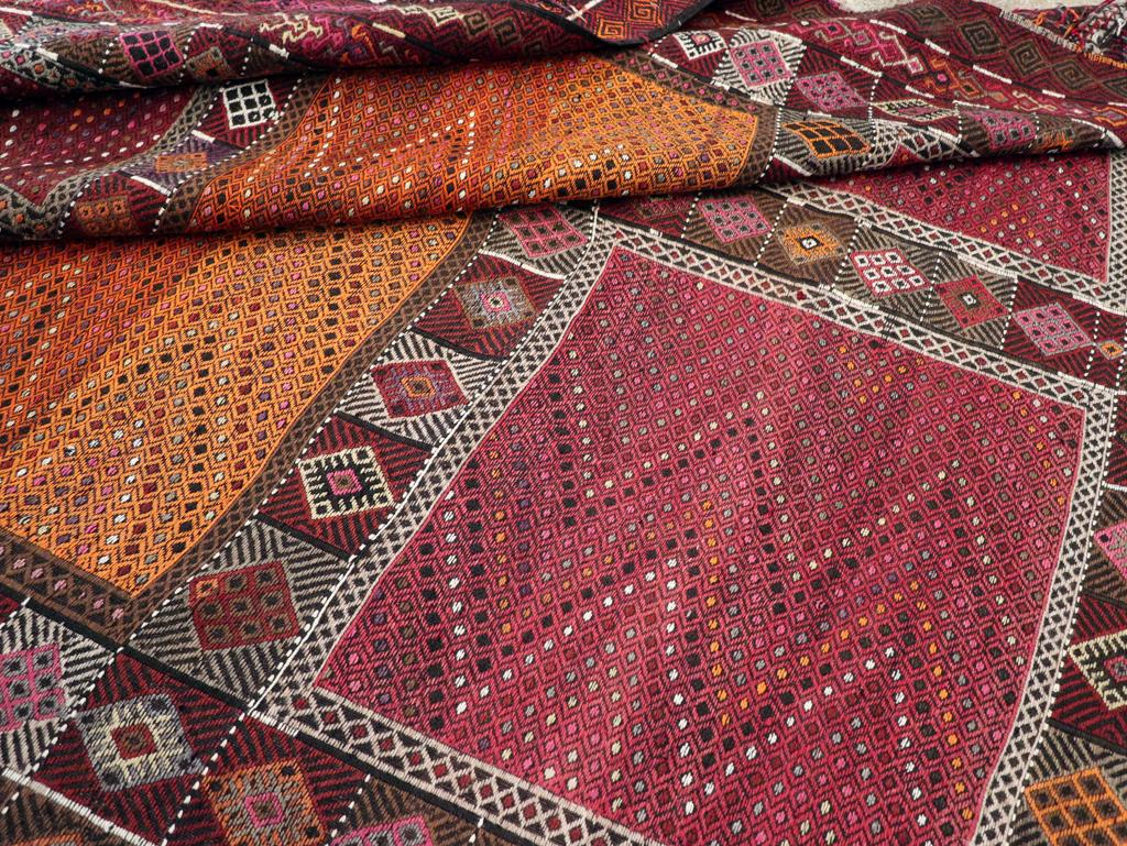 Mid-20th Century Handmade Turkish Flatweave Kilim Large Tribal Carpet For Sale 2