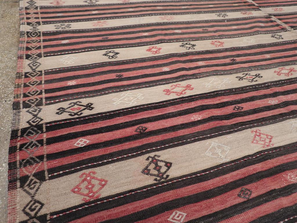 Tribal Mid-20th Century Handmade Turkish Flatweave Kilim Room Size Carpet For Sale