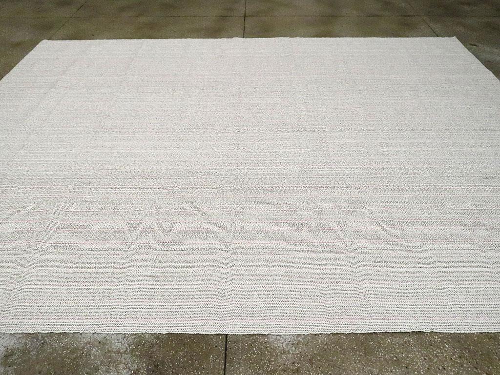 Wool Mid-20th Century Handmade Turkish Flatweave Kilim Room Size Carpet in White For Sale