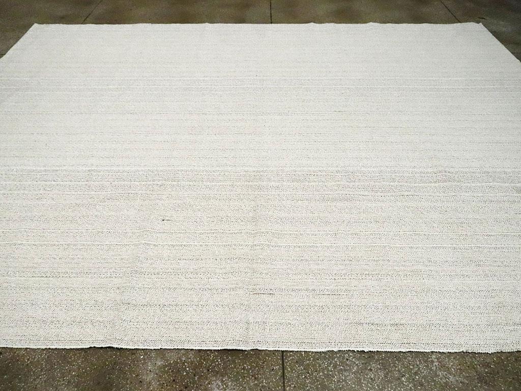 Wool Mid-20th Century Handmade Turkish Flatweave Kilim Room Size Carpet in White For Sale