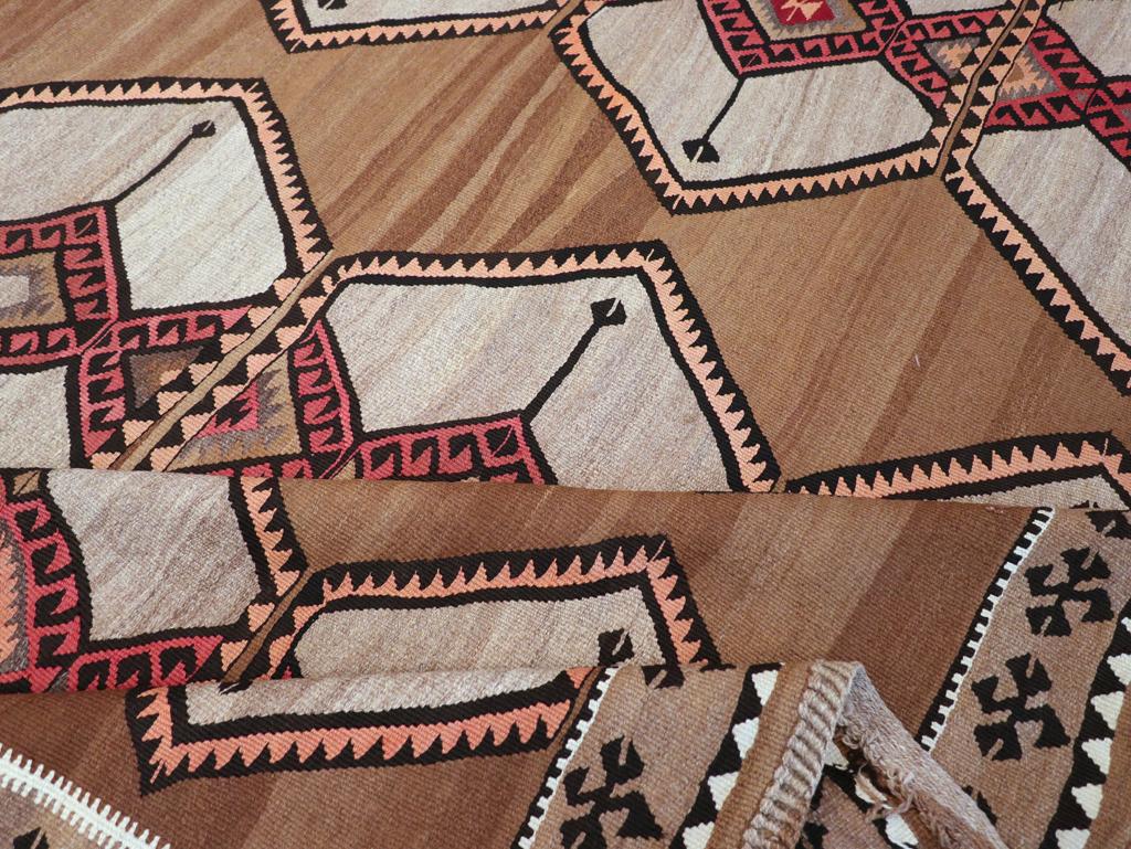 Mid-20th Century Handmade Turkish Flatweave Kilim Room Size Tribal Carpet For Sale 2