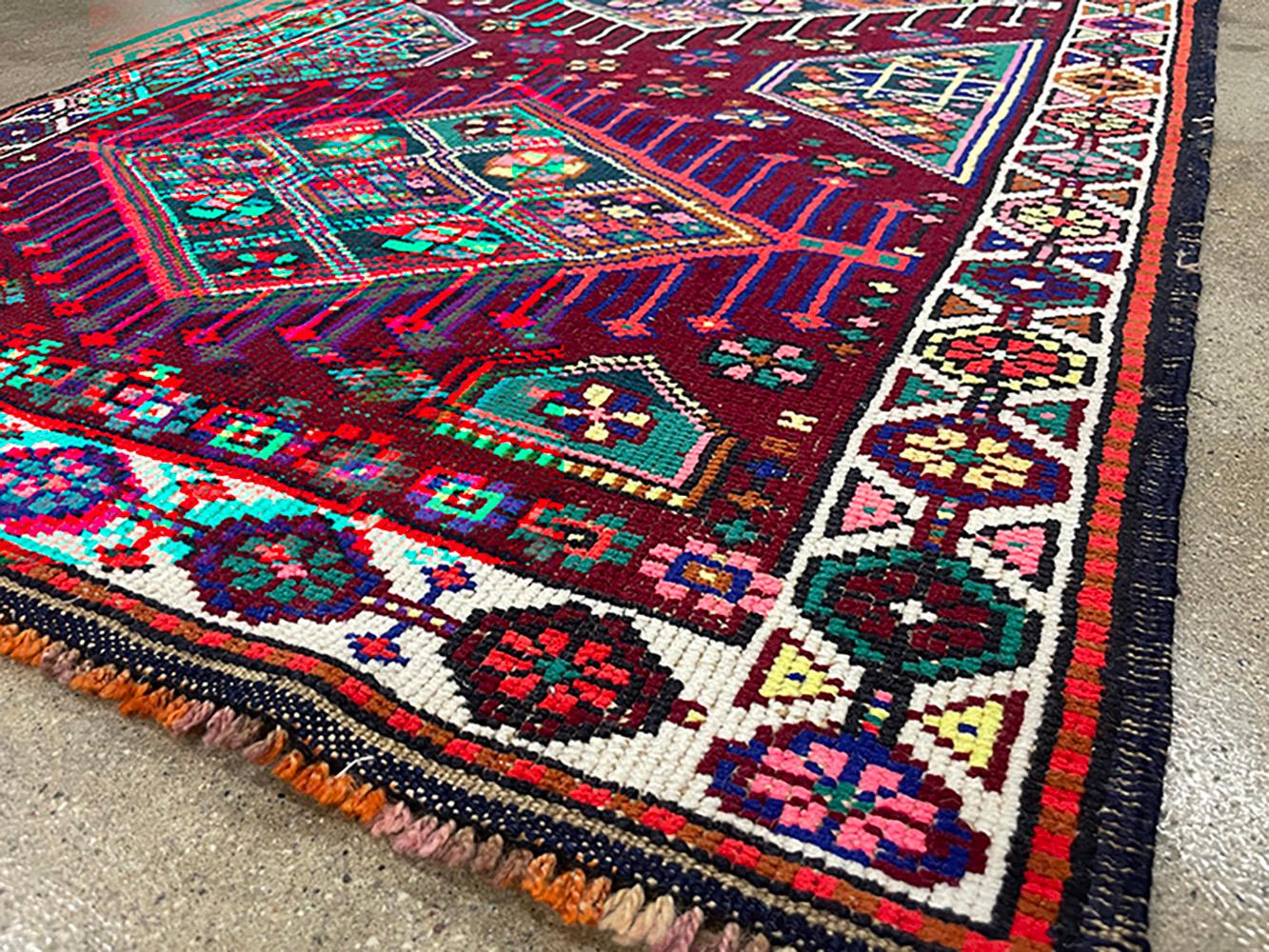 Runner turco fatto a mano della metà del 20° secolo della collezione Silk Road Rug Inc in vendita 2