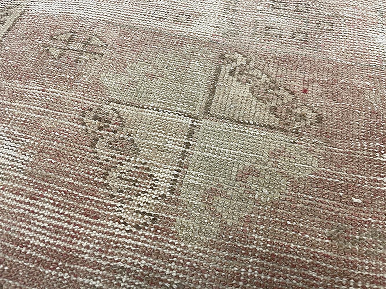 Runner turco fatto a mano della metà del 20° secolo della collezione Silk Road Rug Inc in vendita 3