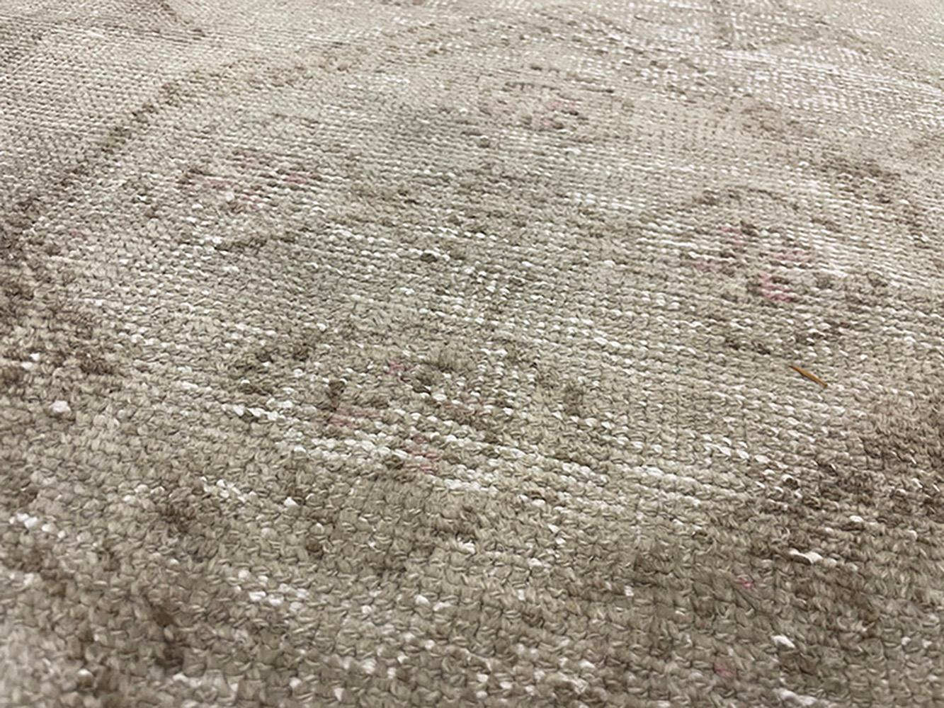 Runner turco fatto a mano della metà del 20° secolo della collezione Silk Road Rug Inc in vendita 1