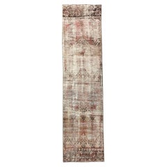 Tapis de couloir turc fait main du milieu du 20e siècle de la collection Road Rug Inc