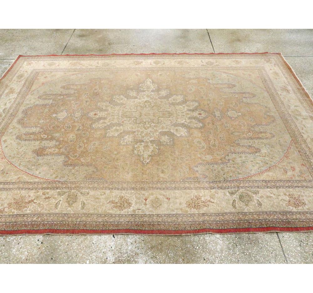 Mid-20th Century Handmade Turkish Sivas Accent Rug For Sale 3