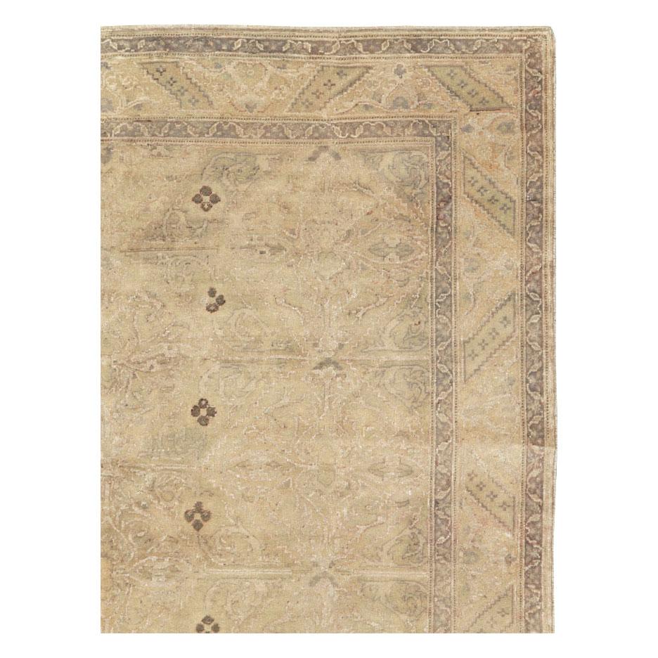 Hand-Knotted Mid-20th Century Handmade Turkish Sivas Accent Rug in Cream and Mauve For Sale