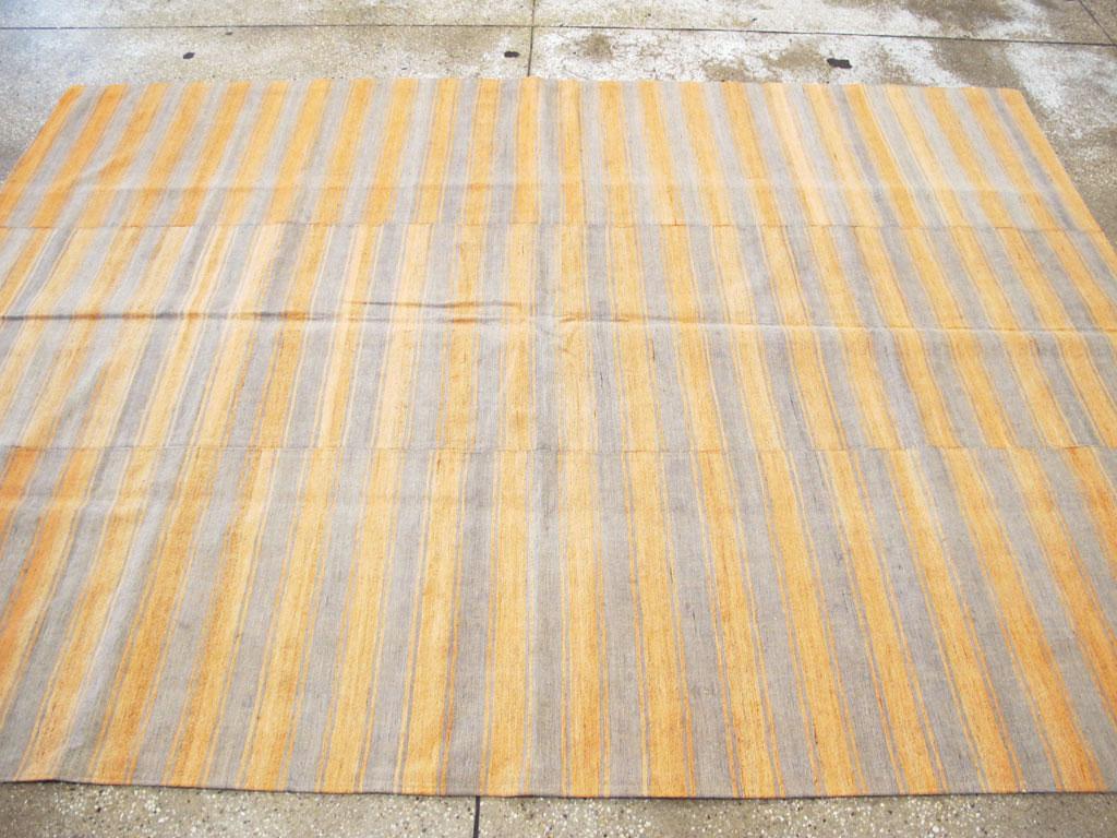 Mid-20th Century Handmade Turkish Striped Flat-Weave Kilim Accent Rug For Sale 1