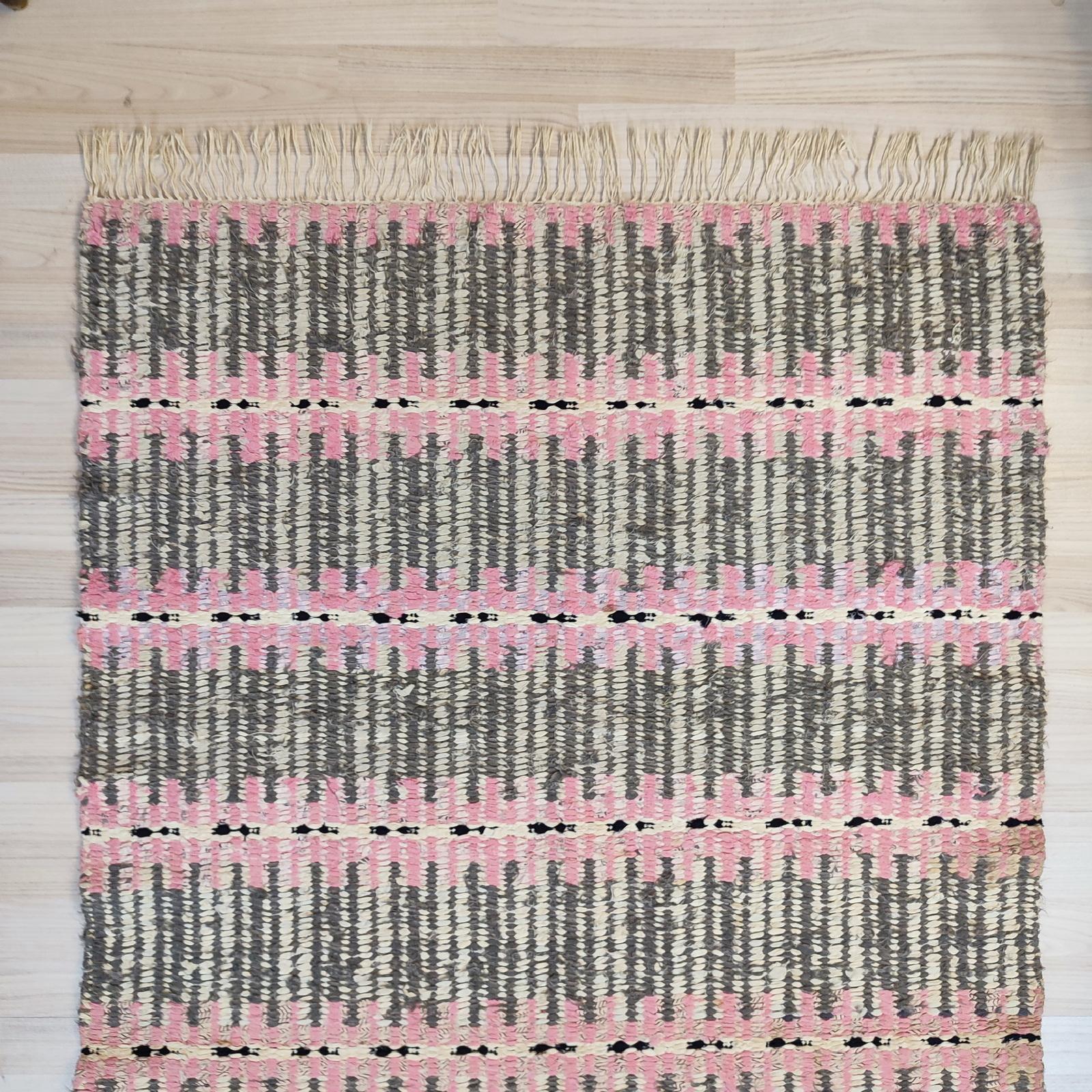 Mid-20th Century Mid 20th Century Handwoven Cotton Rag Rug For Sale