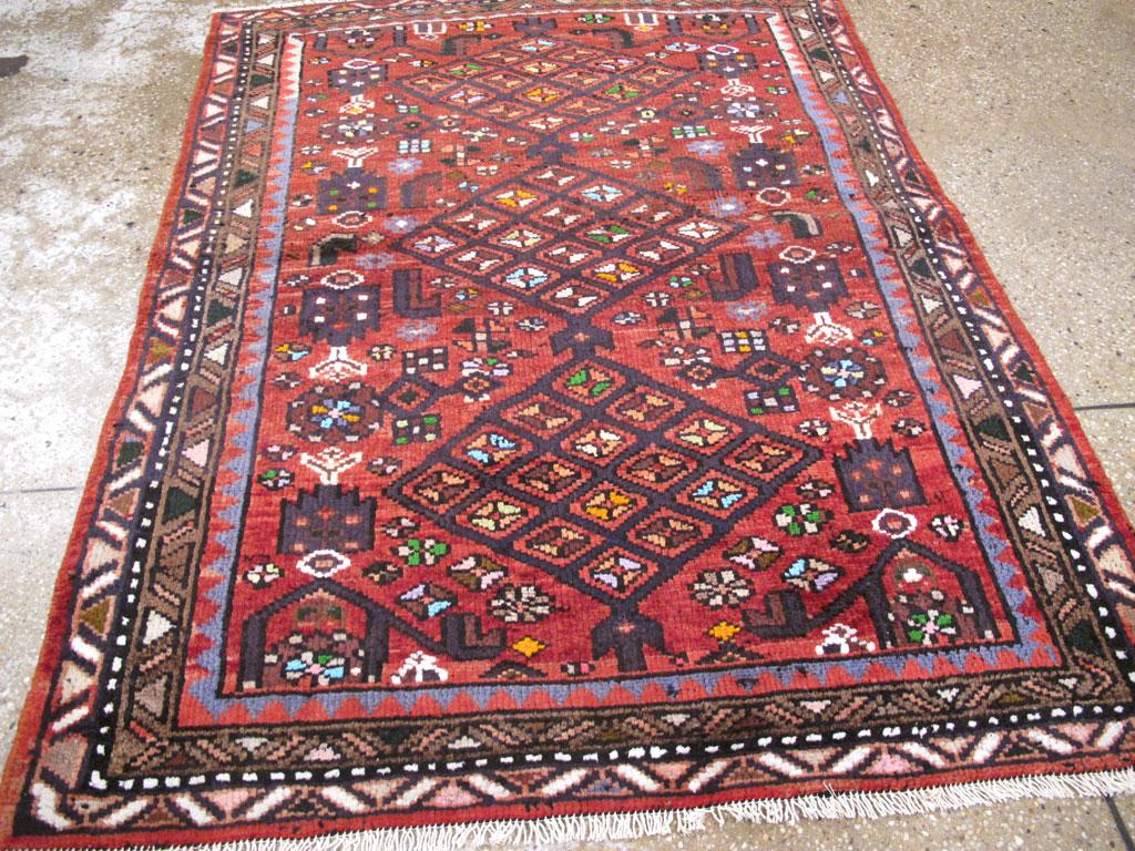 Mid-20th Century Hanndmade Persian Hamadan Throw Rug In Excellent Condition For Sale In New York, NY