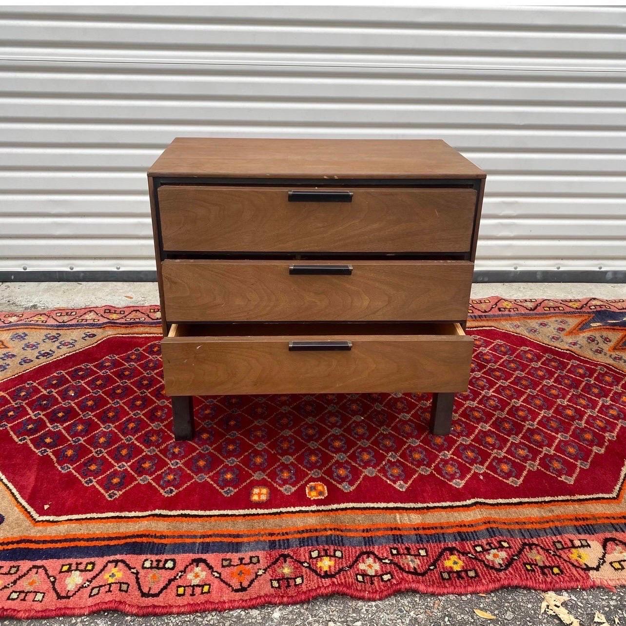 Mid-Century Modern Mid-20th Century Harvey Probber Style 3 Drawer Small Chest For Sale