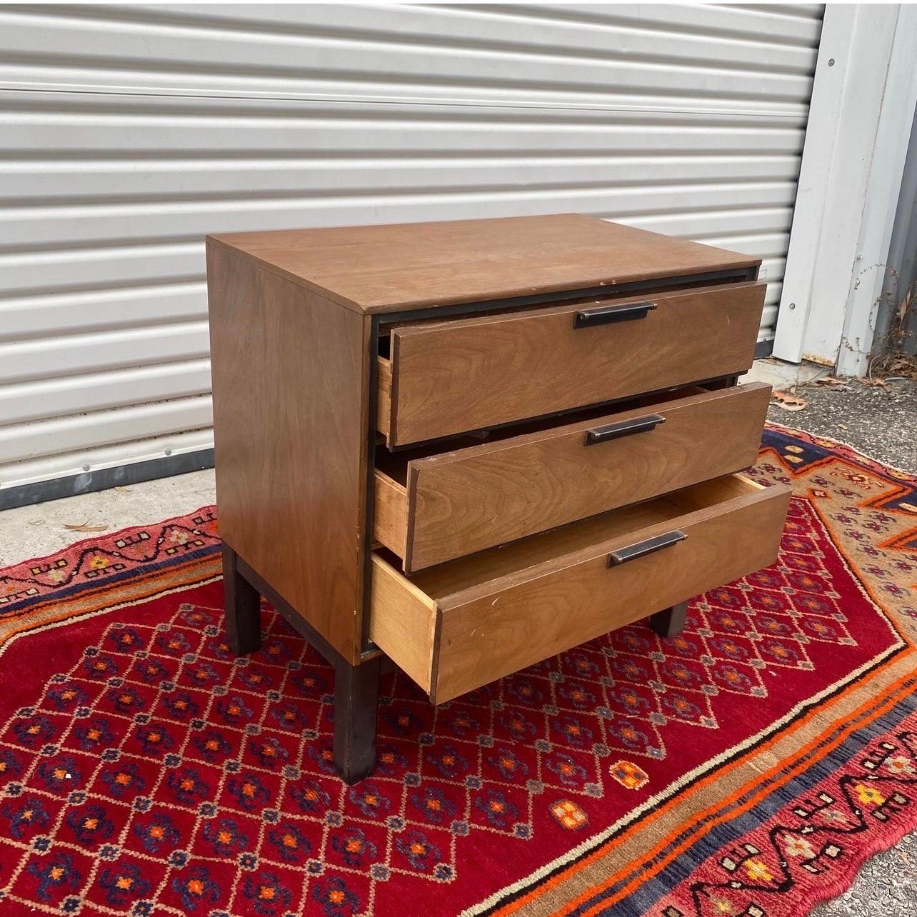 American Mid-20th Century Harvey Probber Style 3 Drawer Small Chest For Sale