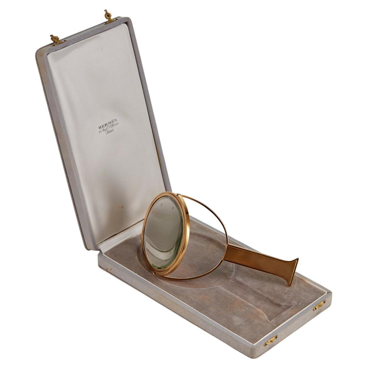 Miroir à main Hermès en argent doré du milieu du XXe siècle, Paris, vers 1950 en vente