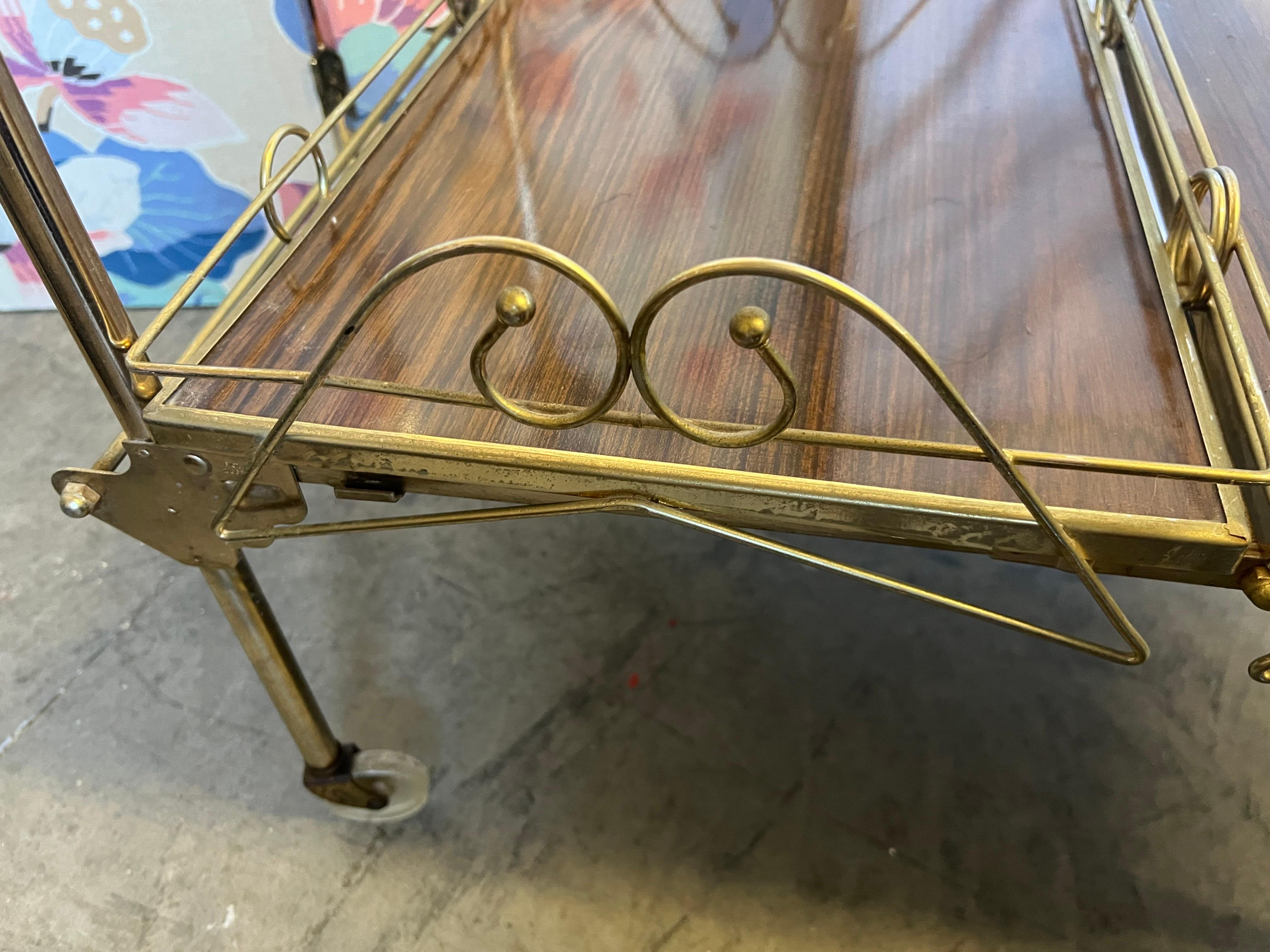 Mid-20th Century Hollywood Regency Brass and Walnut Tone Serving Cart For Sale 5