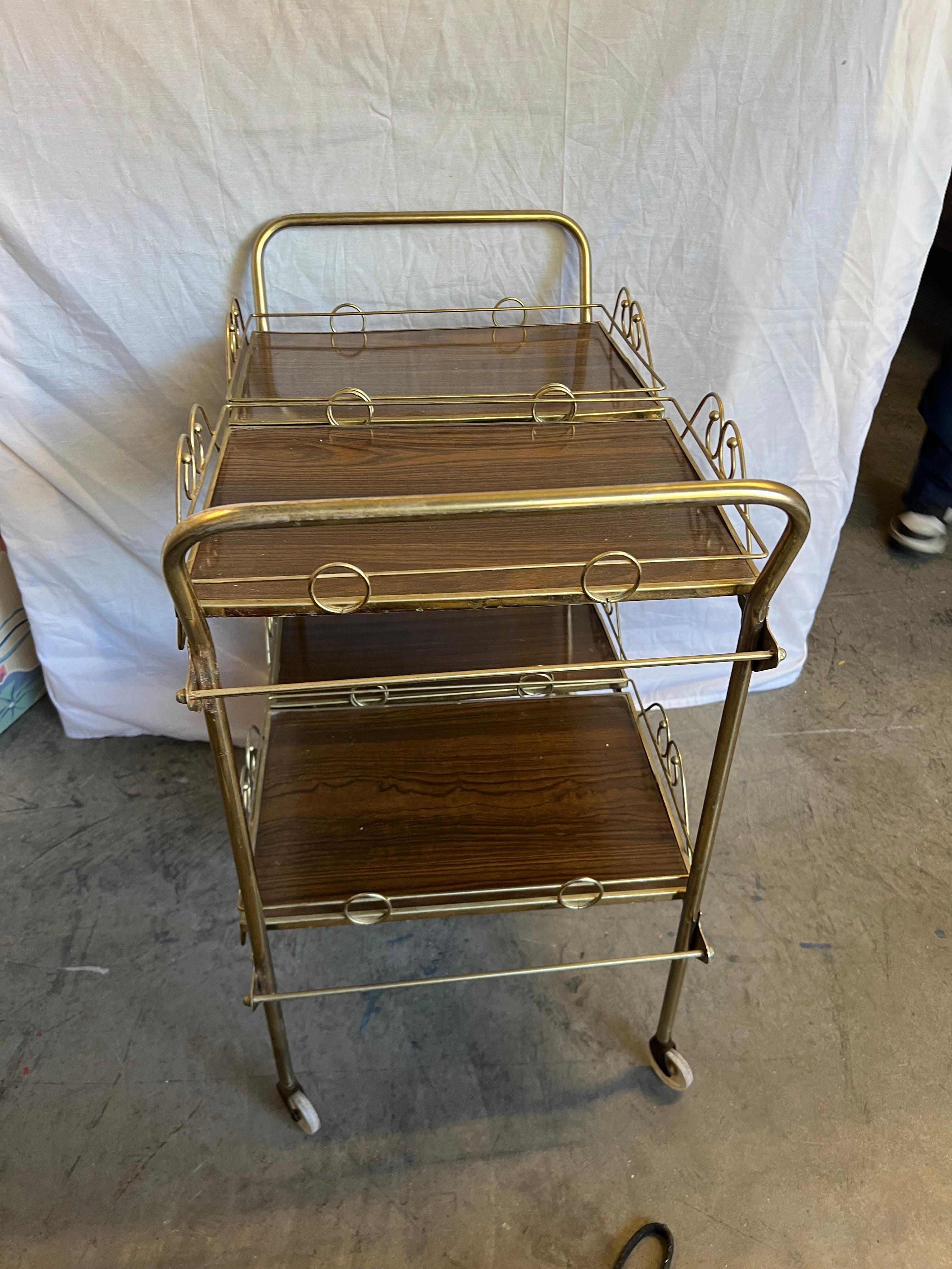 Mid-20th Century Hollywood Regency Brass and Walnut Tone Serving Cart For Sale 1