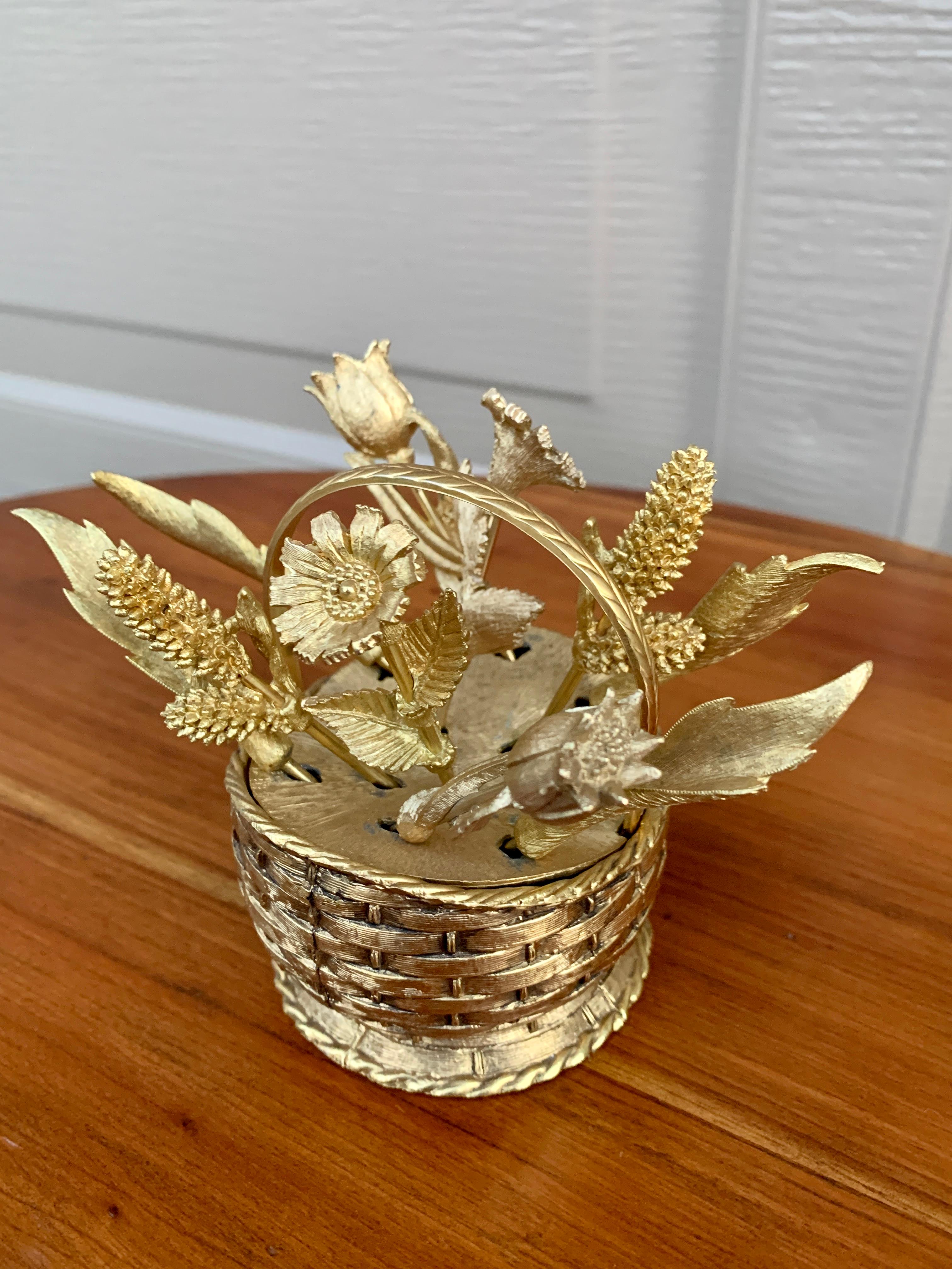 Mid-20th Century Hollywood Regency Gold Flower Basket Cocktail Picks, Set of 10 For Sale 2