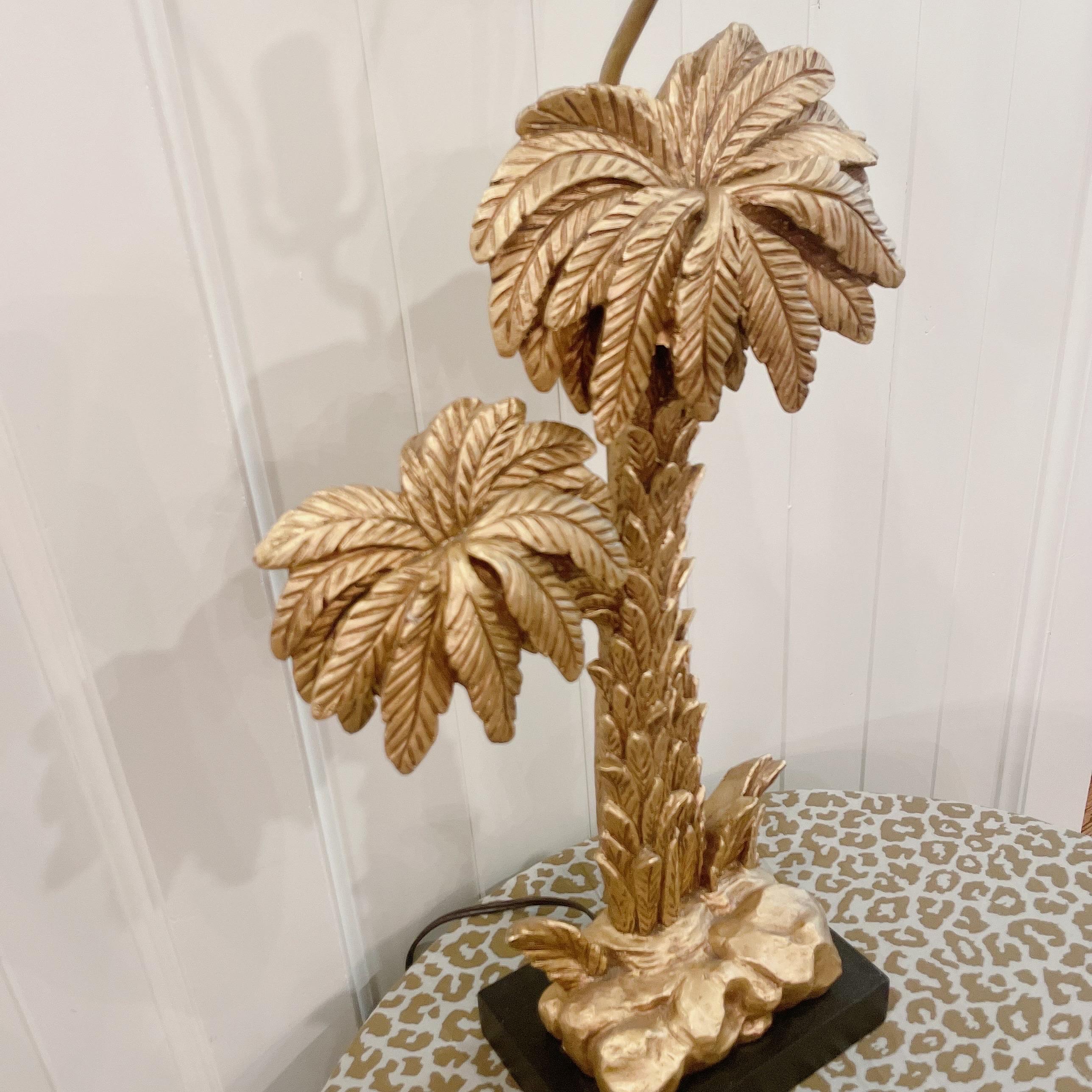 Mitte des 20. Jahrhunderts Hollywood Regency Gold Palmenbaum Palmenblatt Tischlampe im Angebot 6
