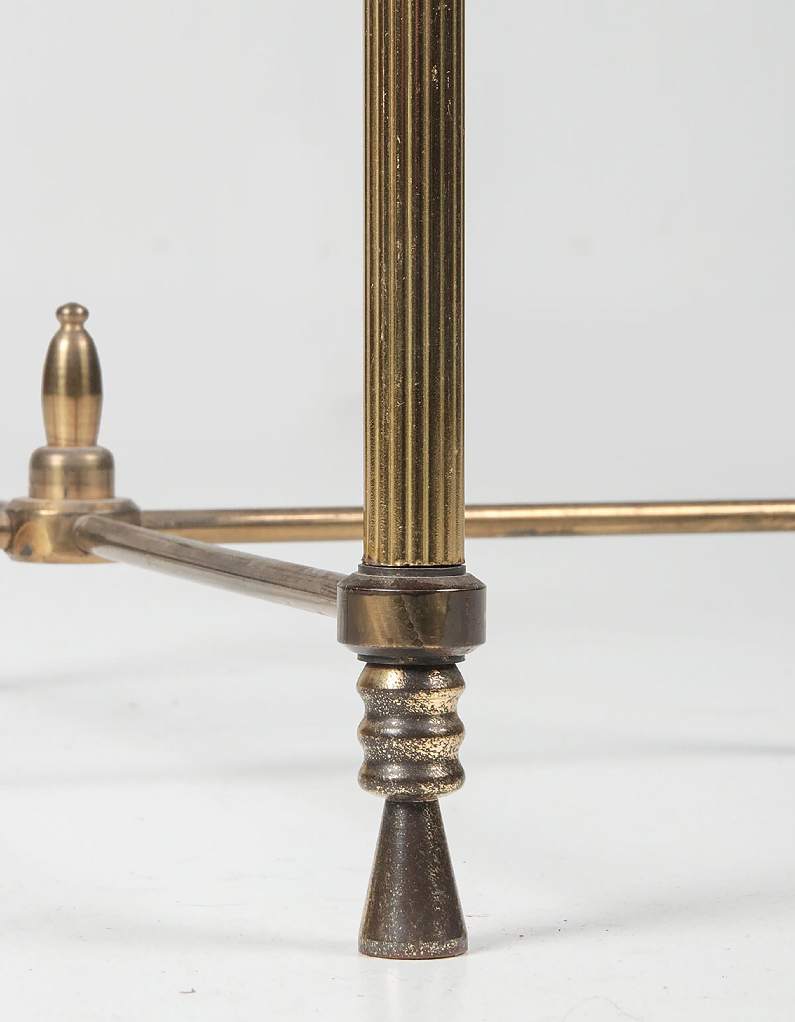 Table d'appoint Hollywood Regency du milieu du 20e siècle en vente 4