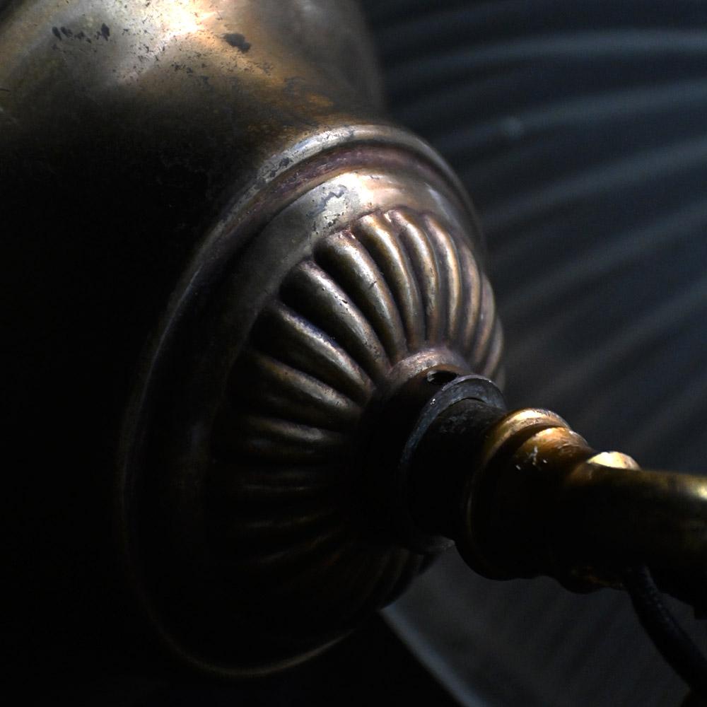 Mid-20th Century Holophane Pendant Light en vente 4