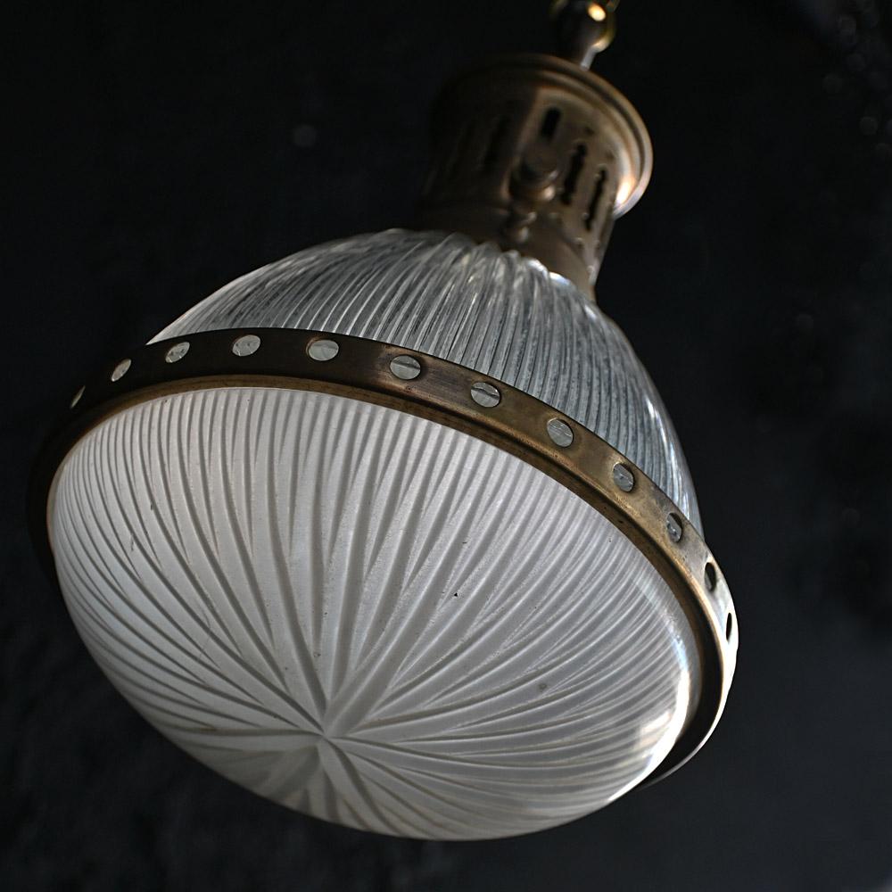 Français Mid-20th Century Holophane Pendant Light en vente