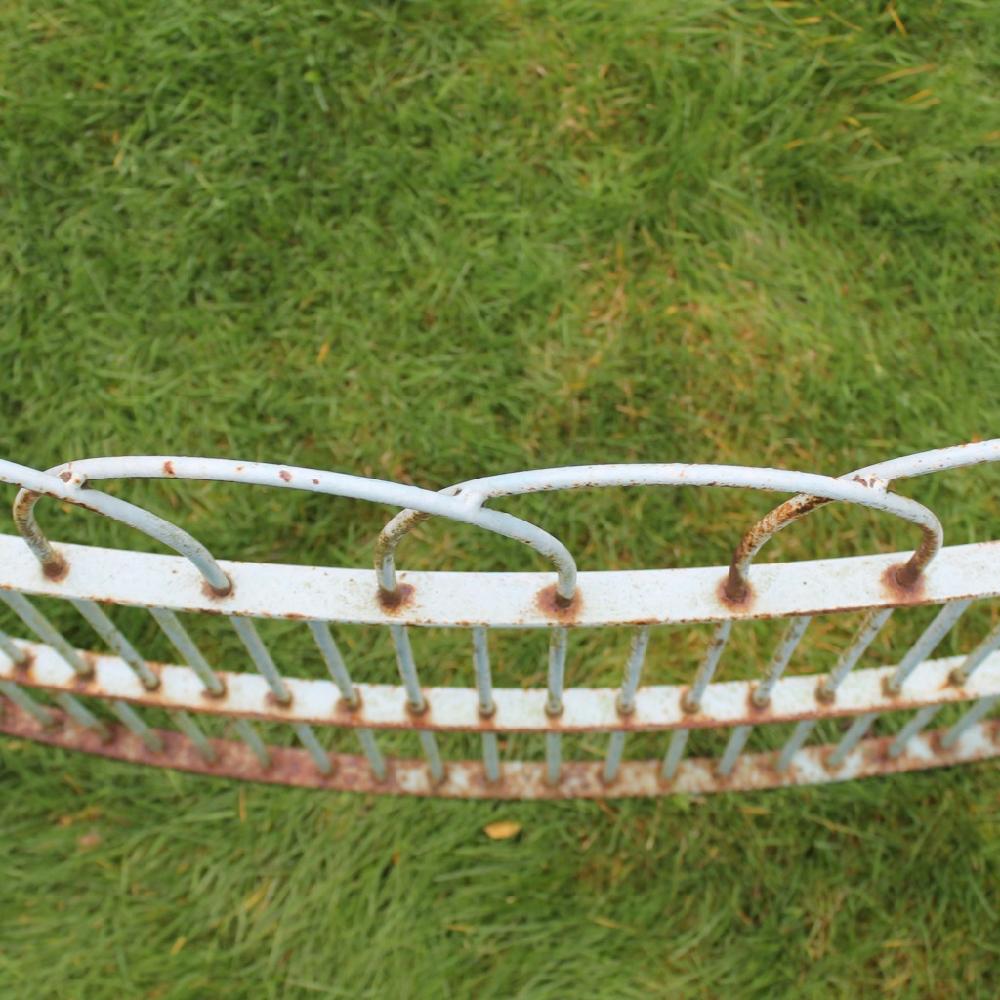 Mid-20th Century Hooped Iron Raised Bed or Pond Surround In Good Condition In Shustoke, GB