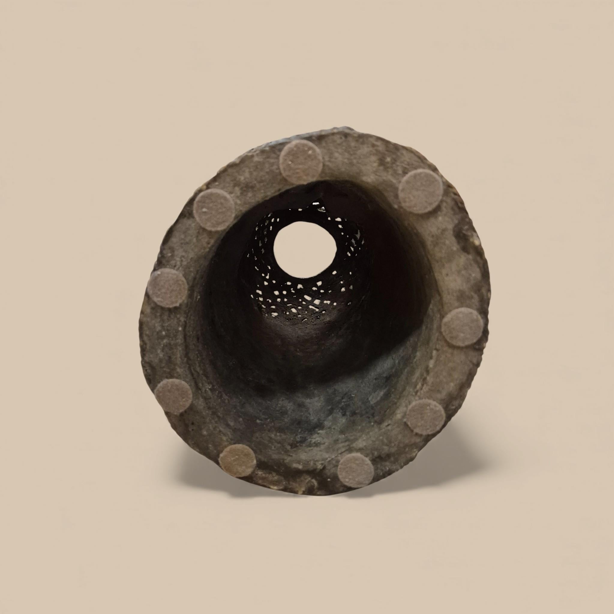 Tête royale en bronze de style Ife du milieu du XXe siècle, Bénin en vente 2