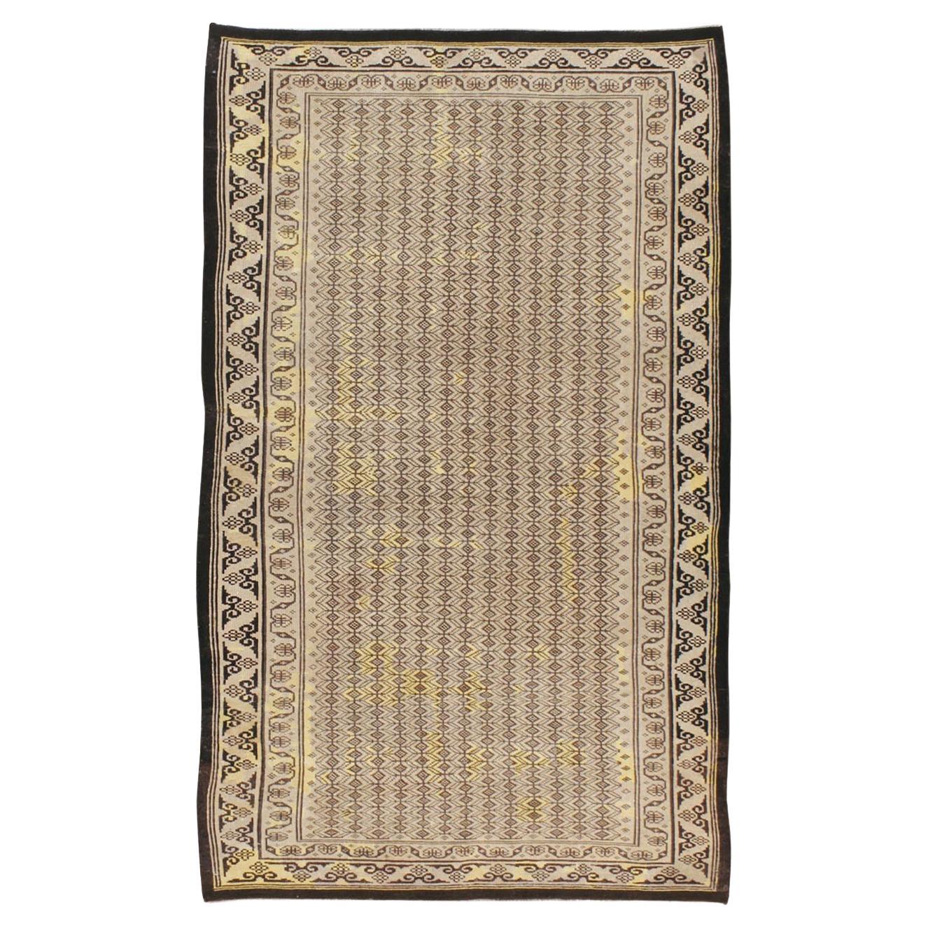 Mid-20th Century Indian Agra Accent Rug