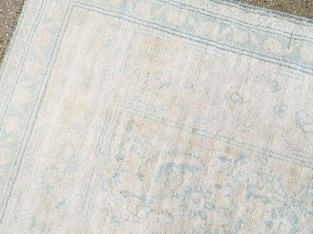 Annodato a mano Tappeto Agra in cotone indiano della metà del XX secolo in vendita
