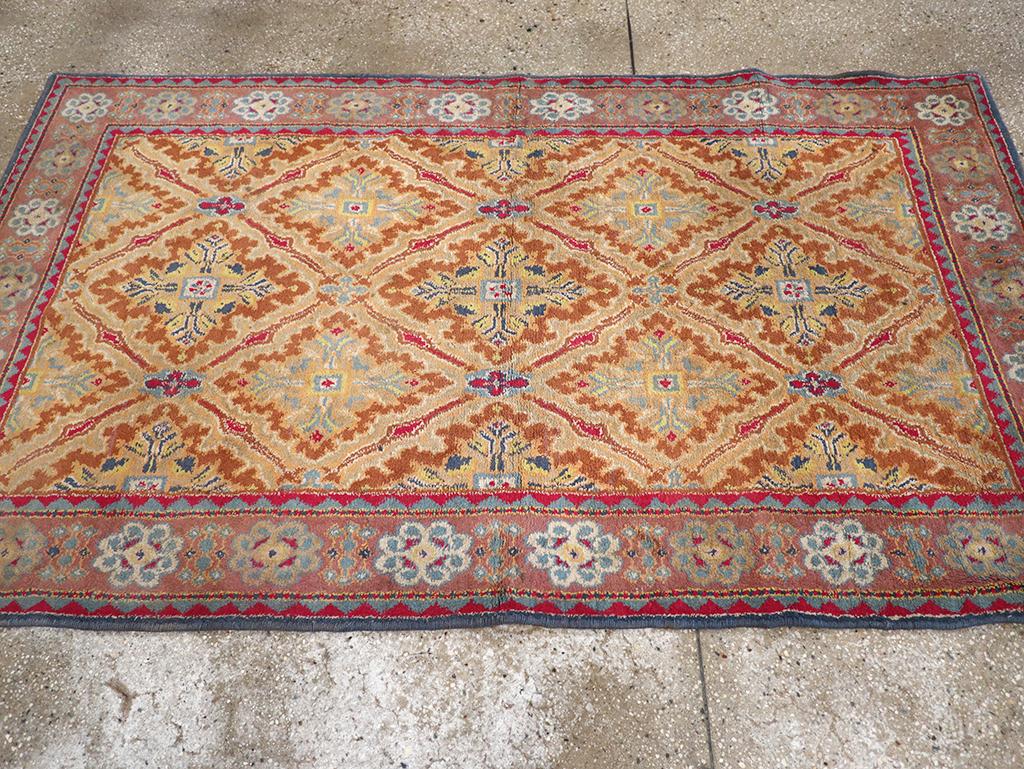 Annodato a mano Tappeto Agra in cotone indiano della metà del XX secolo in vendita