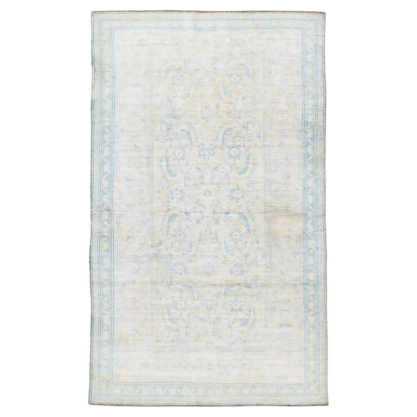 Mid-20th Century Indian Cotton Agra Accent Rug
