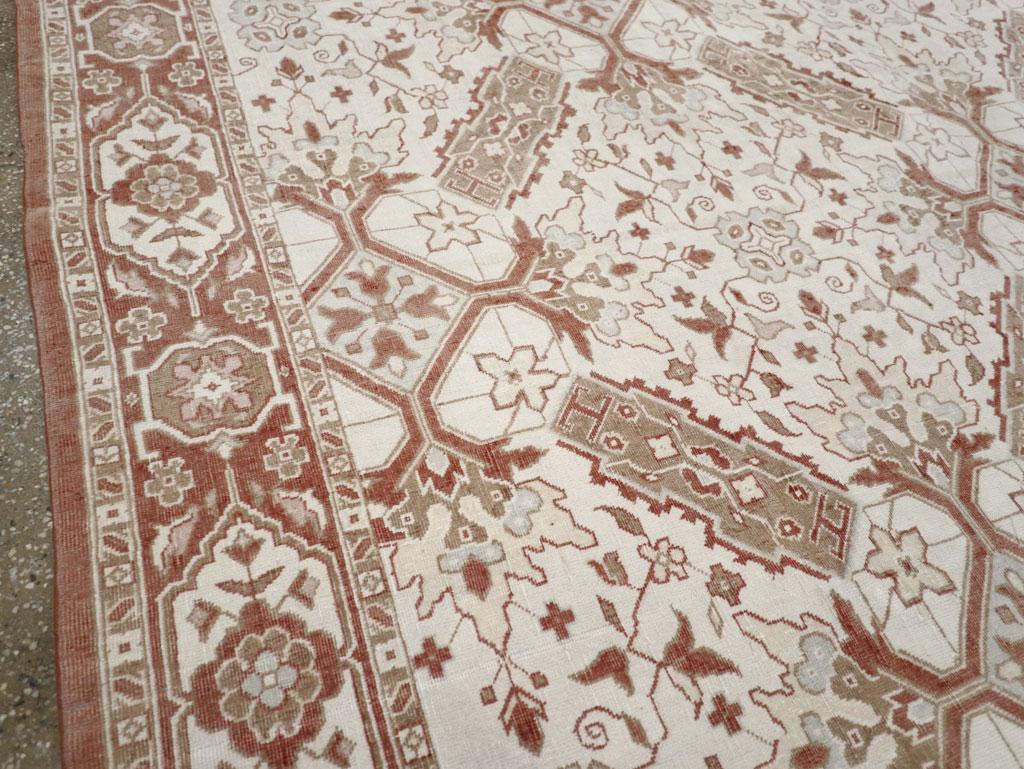 Indiano Tappeto Agra in cotone indiano della metà del XX secolo, di dimensioni ridotte, per una stanza in vendita