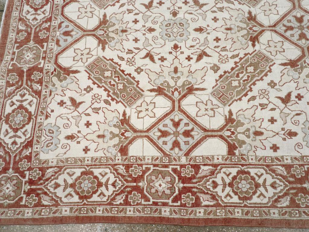 Tappeto Agra in cotone indiano della metà del XX secolo, di dimensioni ridotte, per una stanza In condizioni ottime in vendita a New York, NY