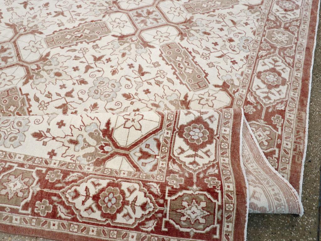 Tappeto Agra in cotone indiano della metà del XX secolo, di dimensioni ridotte, per una stanza in vendita 1