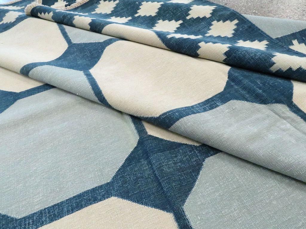 Mid-20th Century Indian Flat-Weave Dhurrie Room Size Carpet in Blue and White 4