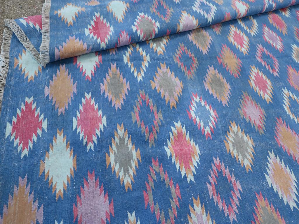 Mitte des 20. Jahrhunderts Indischer Flachgewebe-Baumwoll-Dhurrie-Akzentteppich im Angebot 2