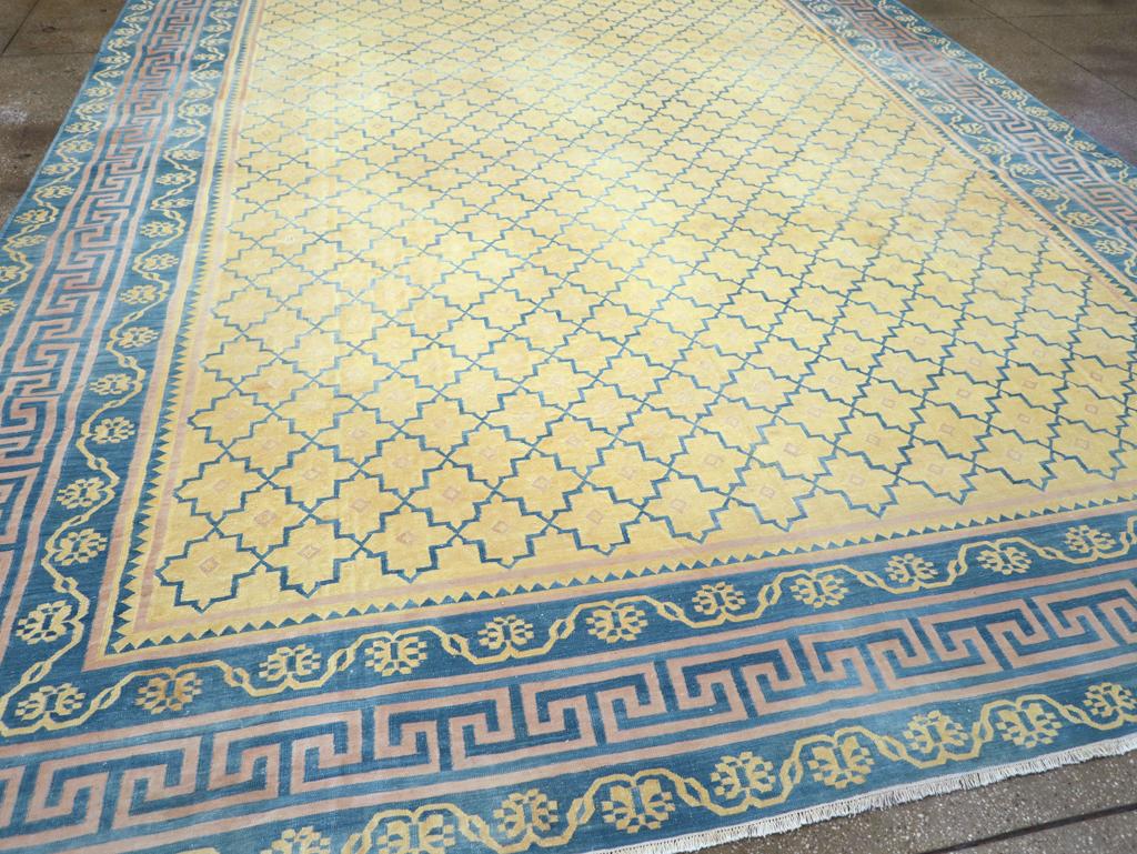 Indischer Flachgewebe Dhurrie-Teppich in Zimmergröße aus der Mitte des 20. Jahrhunderts (Baumwolle) im Angebot