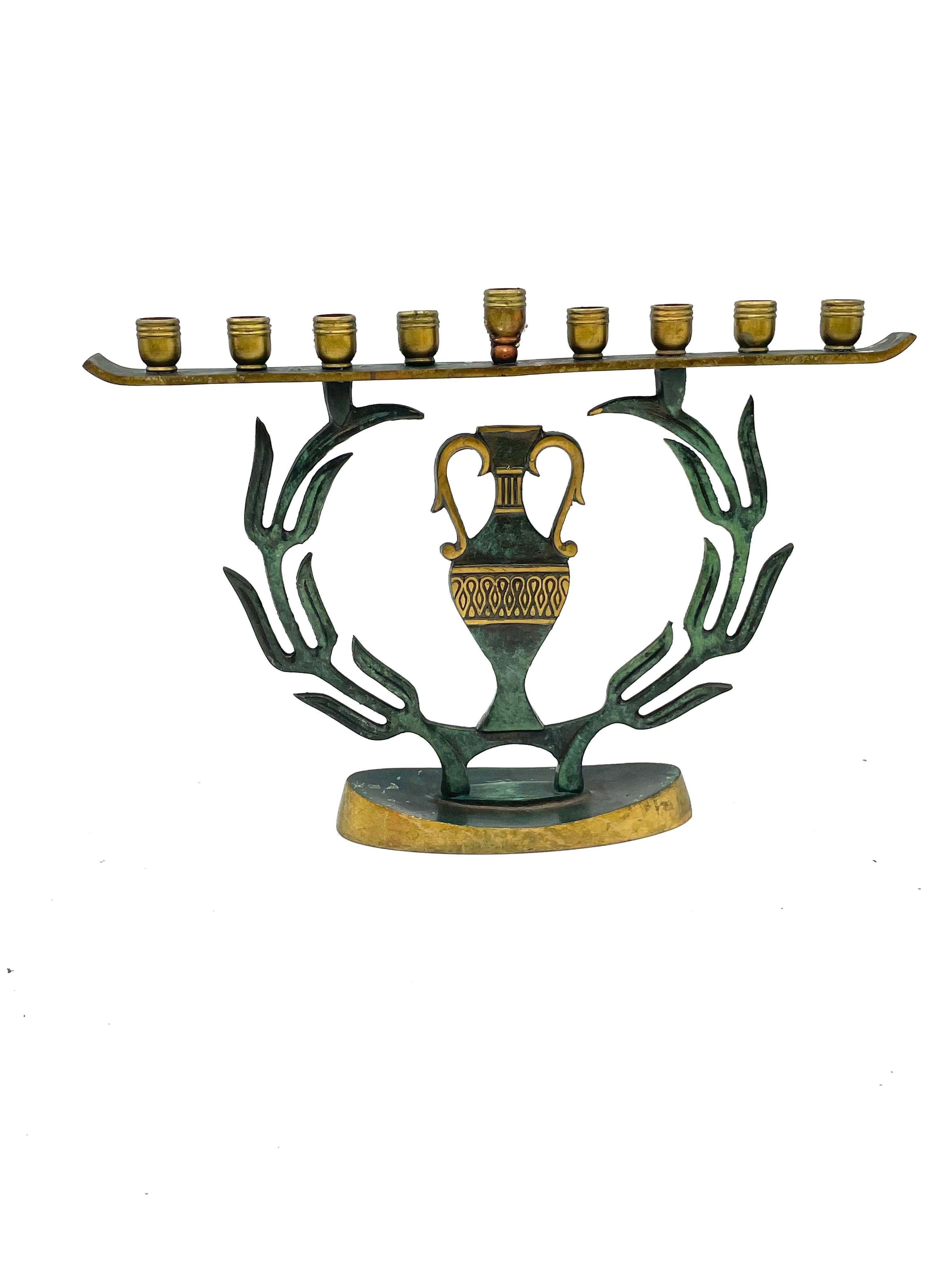 Israelische Hanukkah-Lampe aus Messing aus der Mitte des 20. Jahrhunderts im Angebot 4