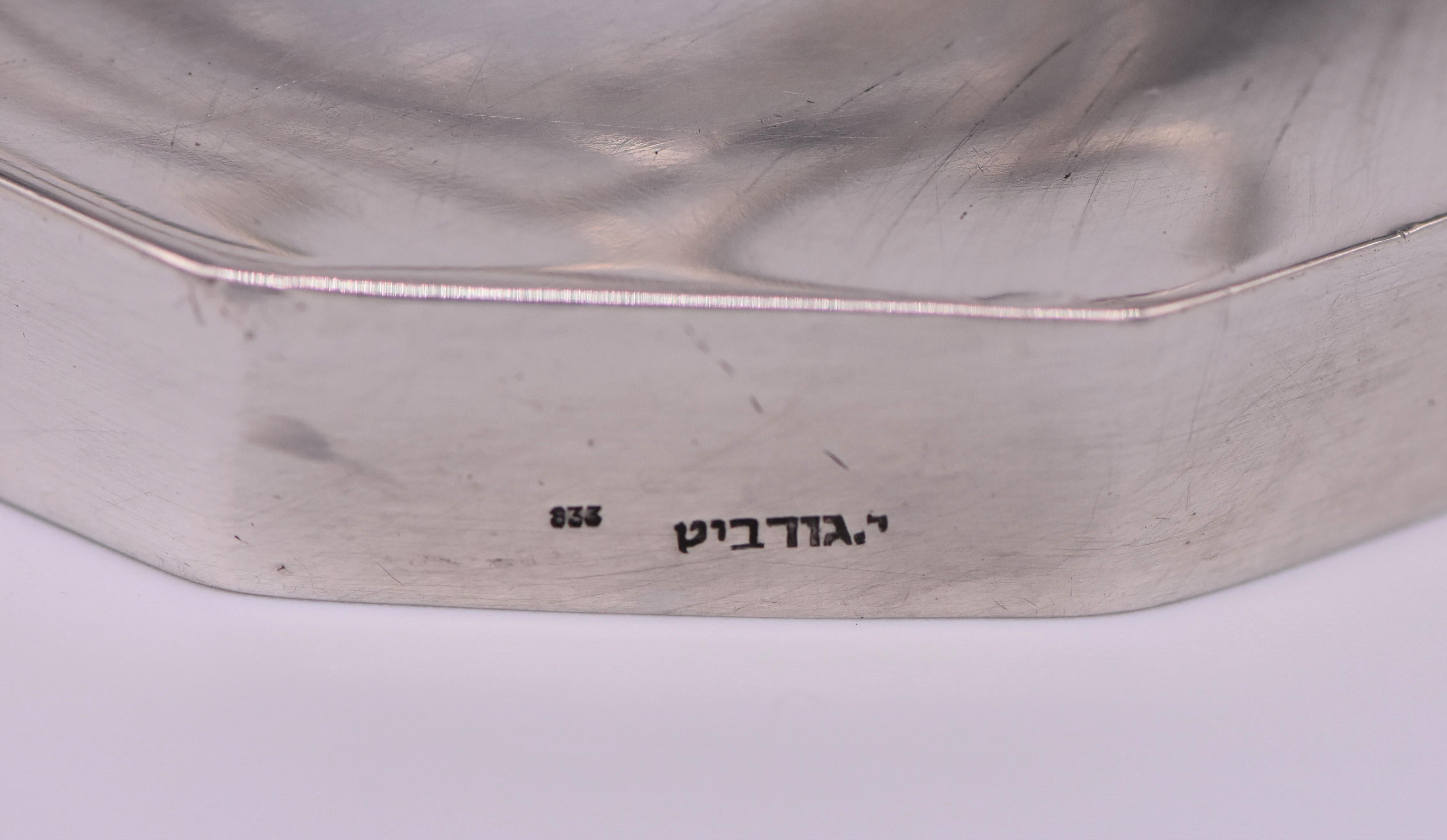 Mitte des 20. Jahrhunderts Israelische Silber Arts & Crafts Hanukkah-Lampe Menorah (Handgefertigt) im Angebot