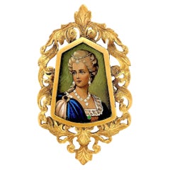 Mid-20th Century Italian 18K Gold Portrait Brooch Pendant
