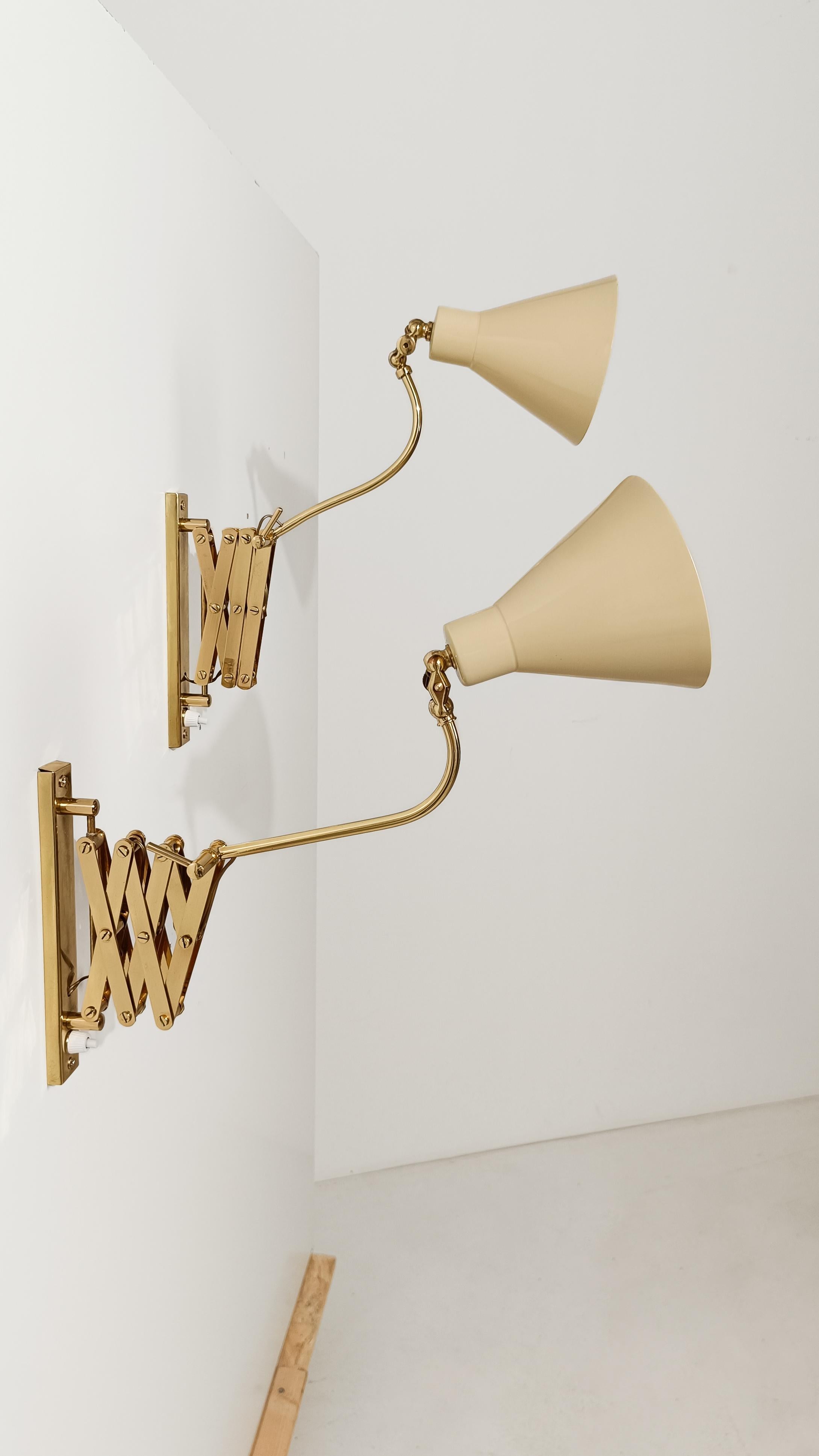 Mid 20th Century Italian Adjustable Wall Lights in Brass & Creamy White Metal For Sale 11