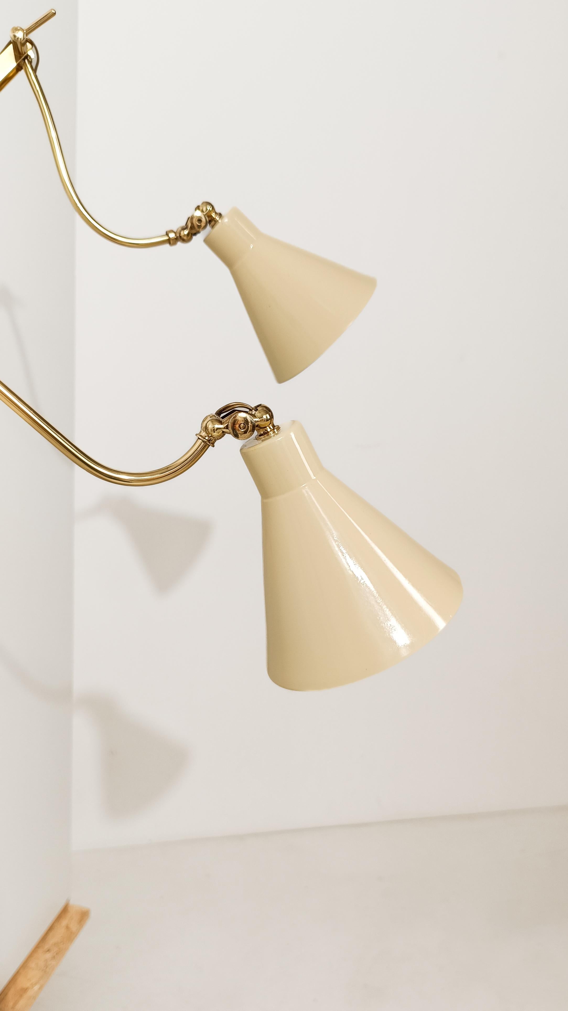 Mid 20th Century Italian Adjustable Wall Lights in Brass & Creamy White Metal For Sale 12