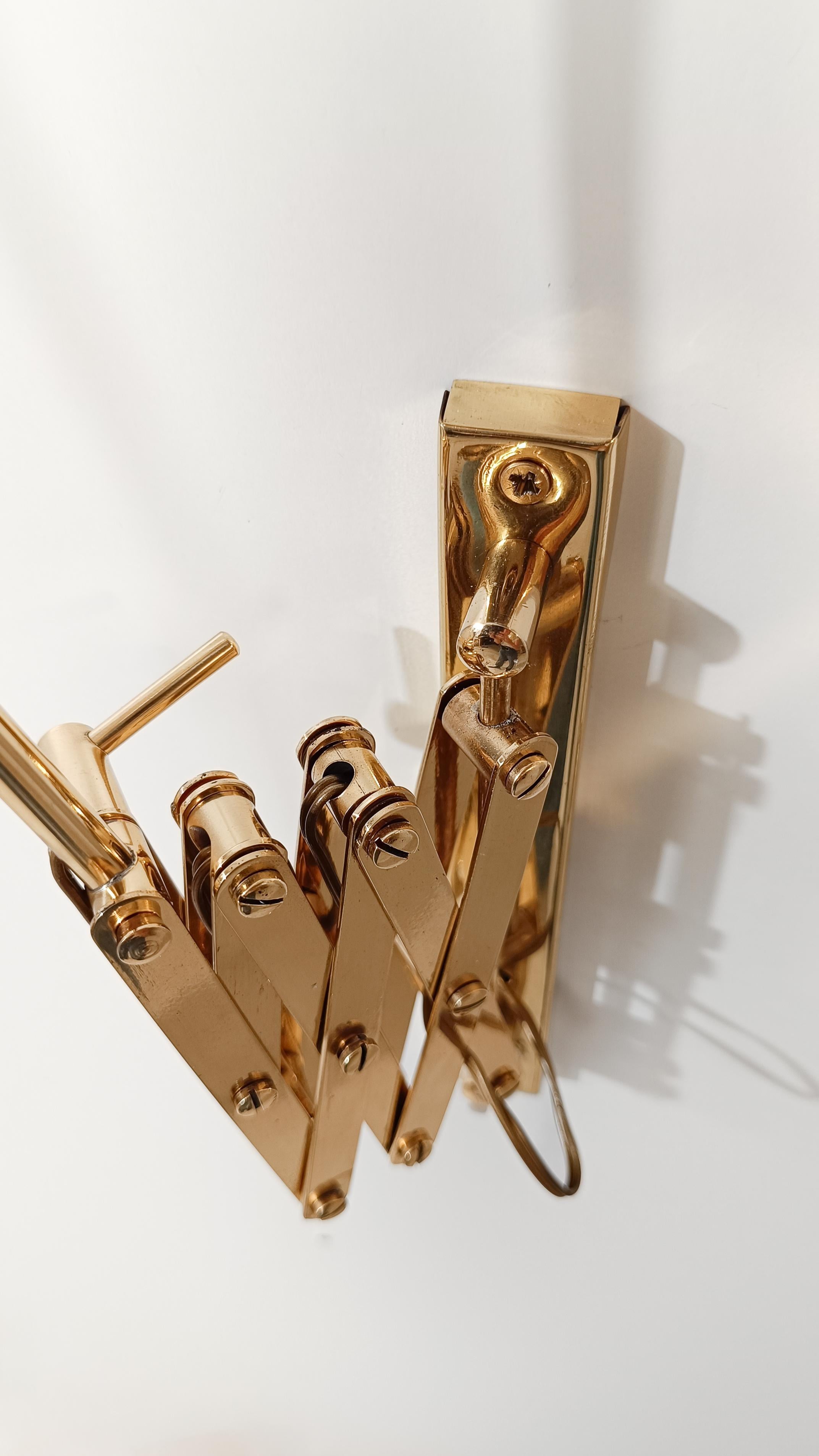 Mid 20th Century Italian Adjustable Wall Lights in Brass & Creamy White Metal For Sale 13