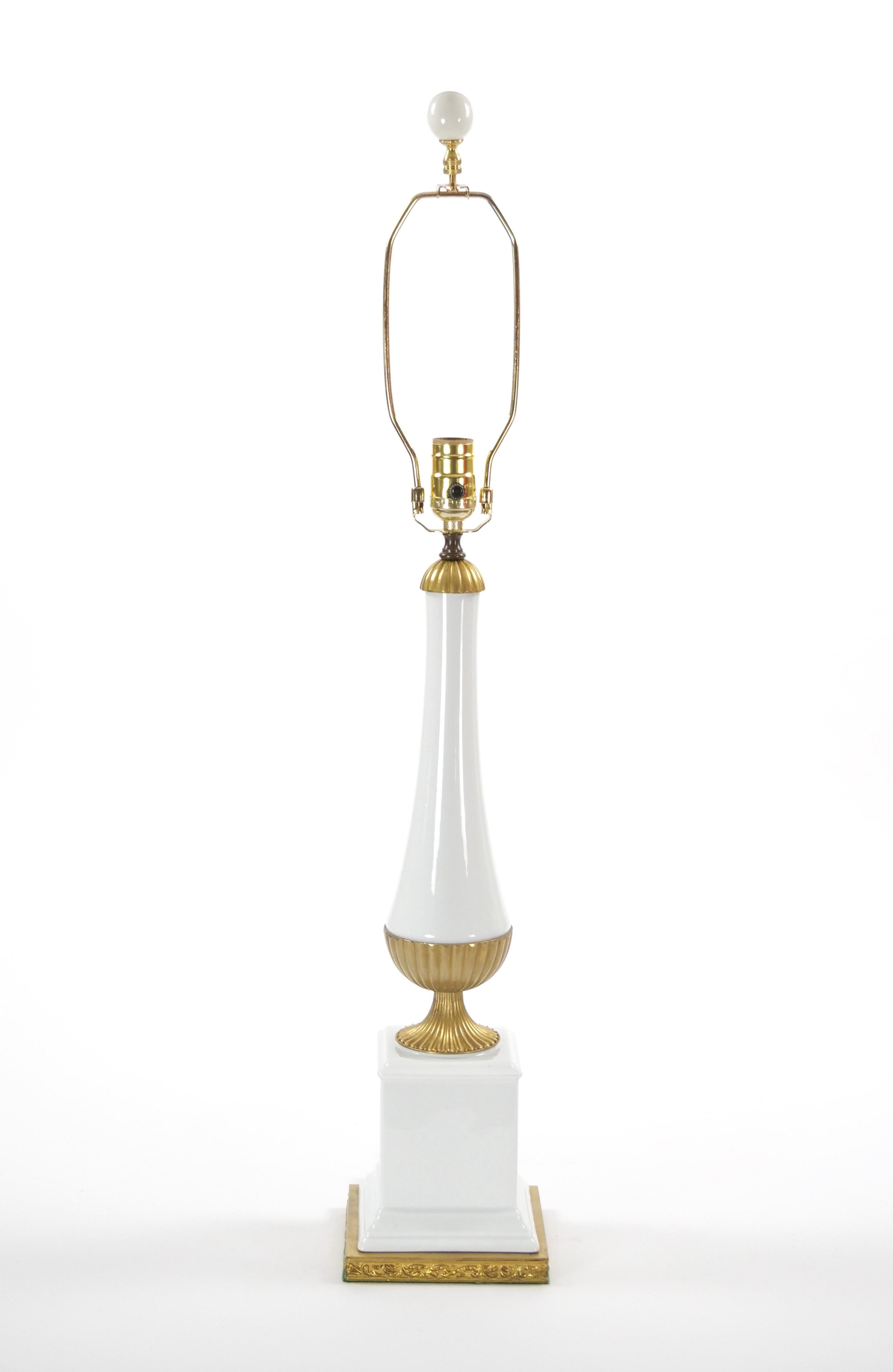 Mid-20th Century Italian Art Deco Porcelain Table Lamps/Gilt Brass Accents For Sale 8