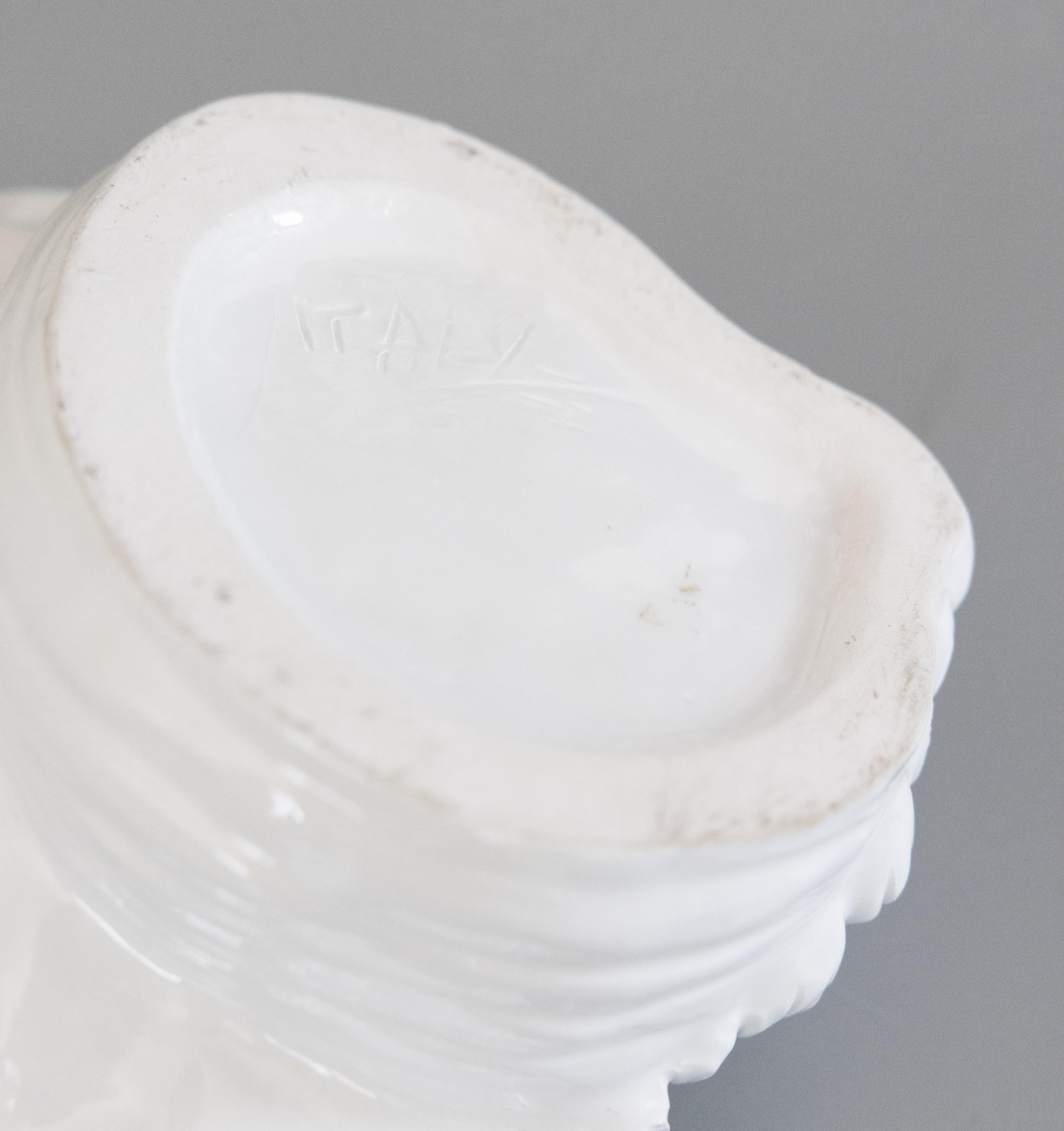 Mid-20th Century Italian Blanc De Chine Ceramic White Seashell Dish For Sale 4