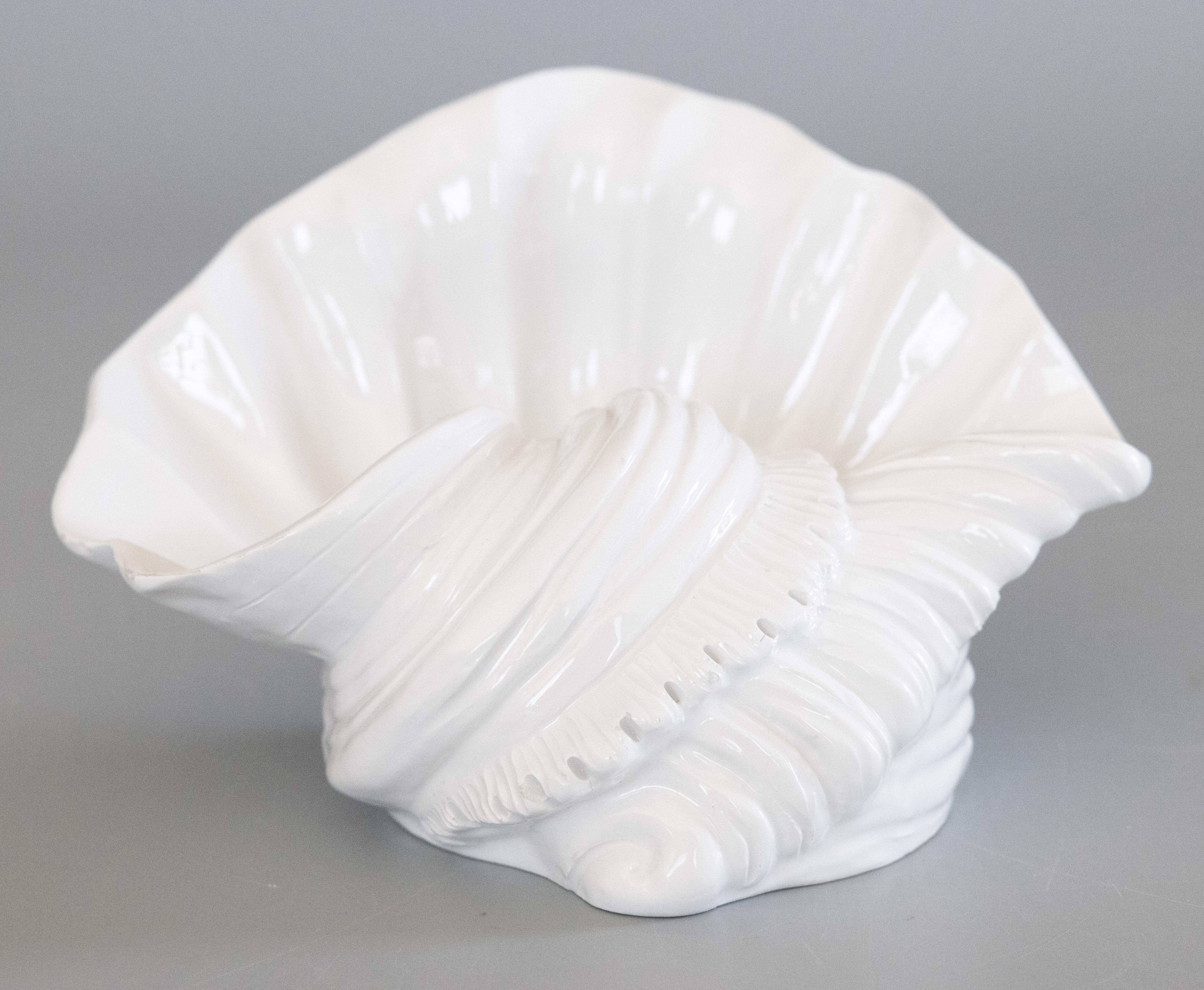 Mid-20th Century Italian Blanc De Chine Ceramic White Seashell Dish For Sale 5