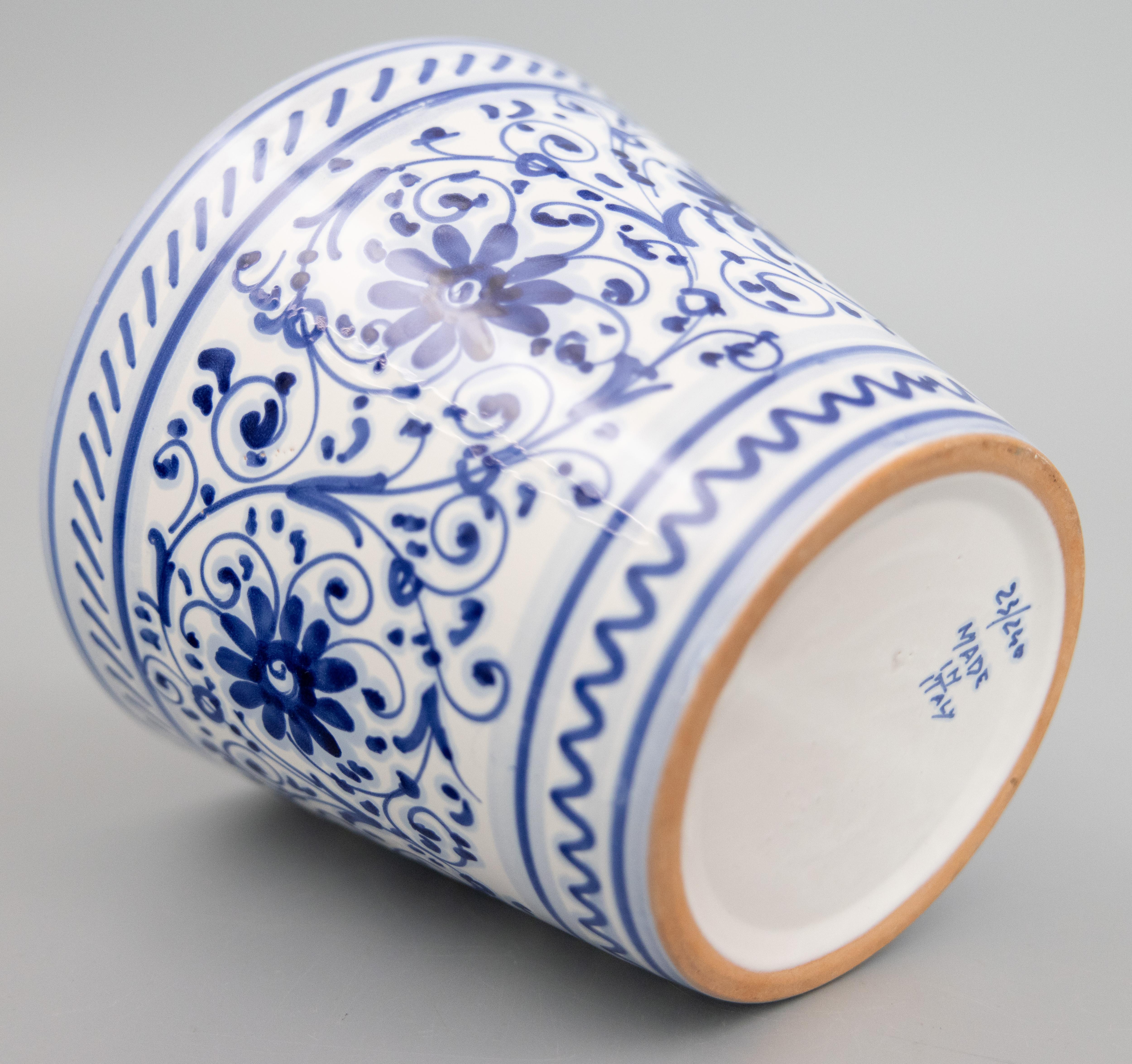 Mid-20th Century Italian Blue & White Floral Ceramic Planter Jardiniere Cachepot For Sale 1