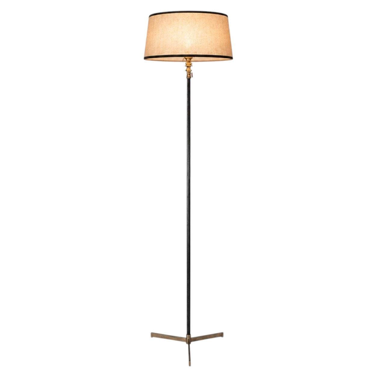 Mid-20th Century Italian brass and leather stitched floor light For Sale