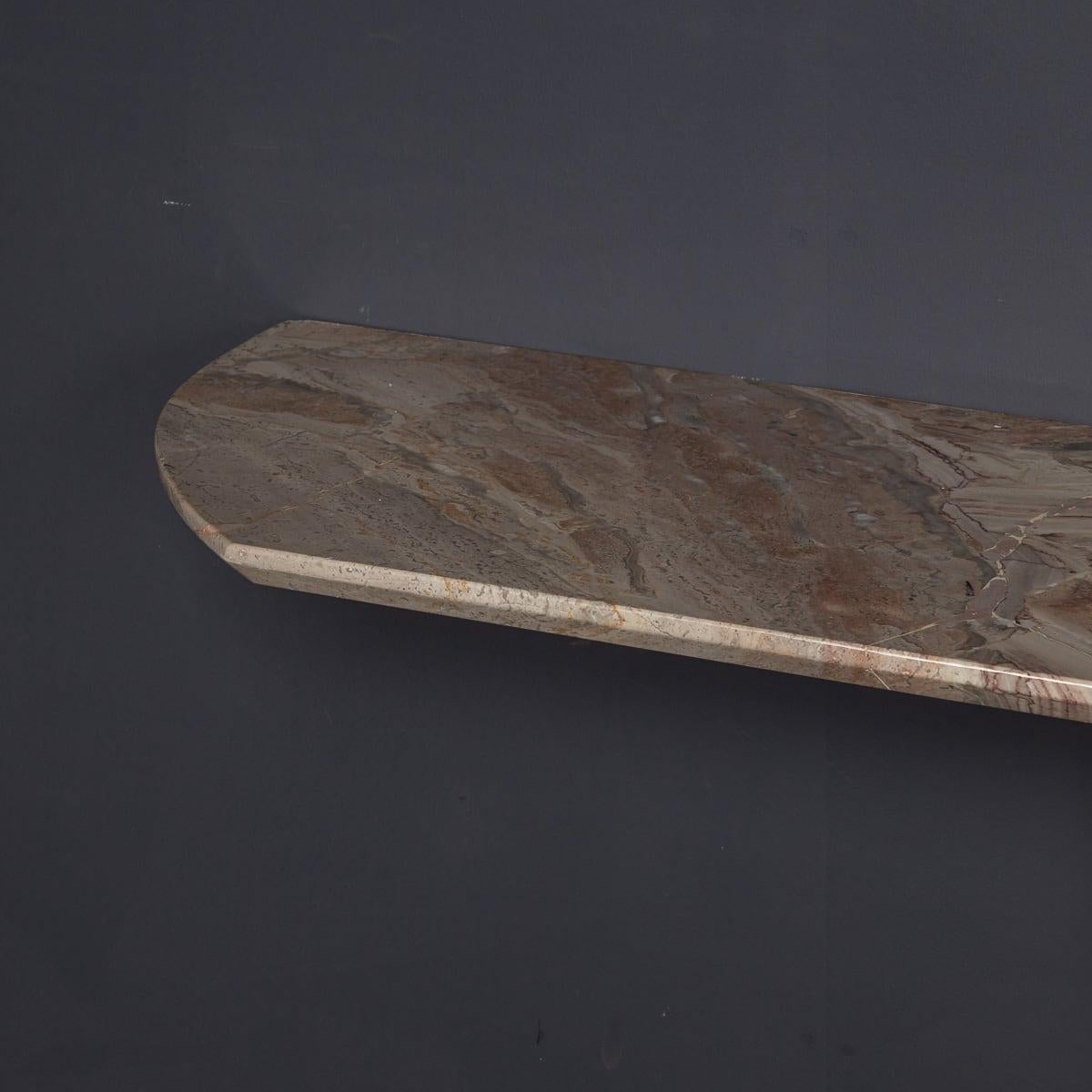 Altro Console in ottone e marmo della metà del XX secolo con specchio c.1950 in vendita