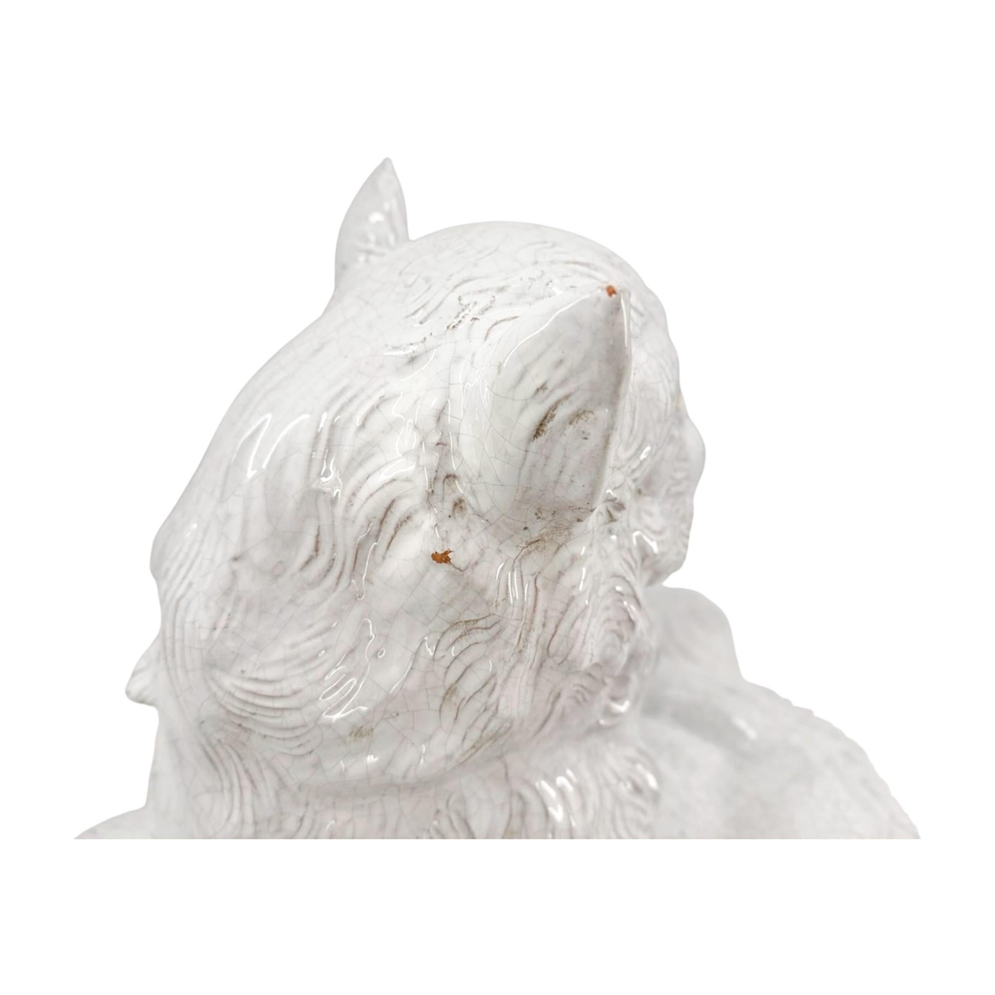 Gatti su cuscino in ceramica Ceccarelli della metà del XX secolo In condizioni buone in vendita a Sarasota, FL