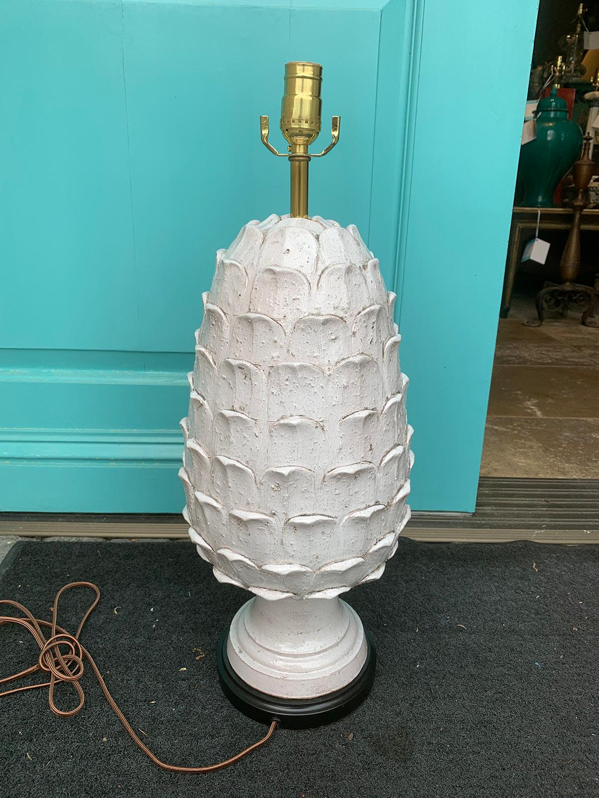 Mid-20th Century Italian Ceramic Artichoke Lamp 1